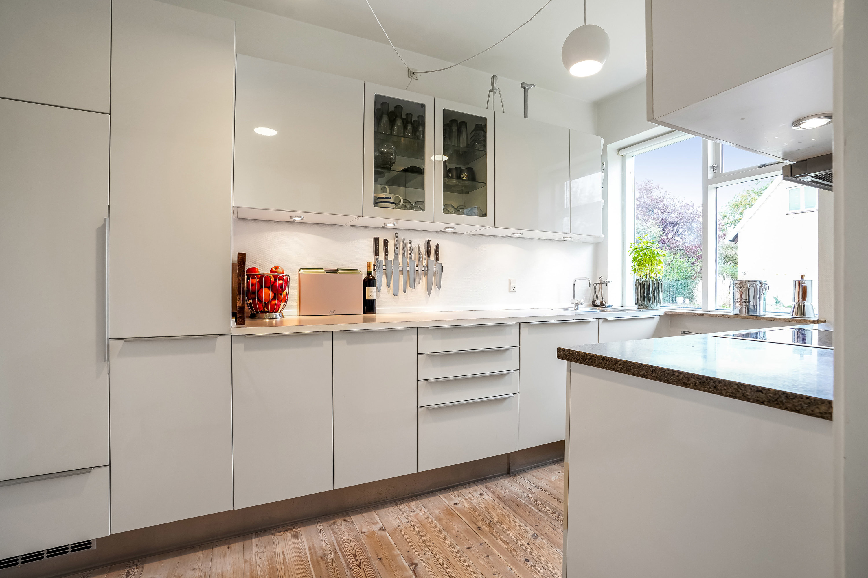 Fremhævet køkken billede i fuldskærmstilstand. Billede af Eckersbergsvej 26, 5230 Odense M