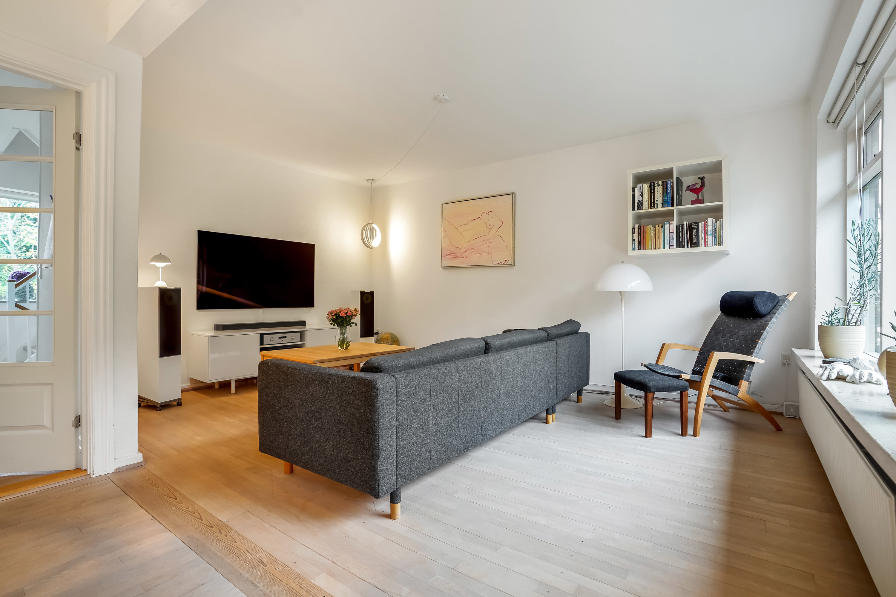 Fremhævet stue billede i fuldskærmstilstand. Billede af Eckersbergsvej 26, 5230 Odense M