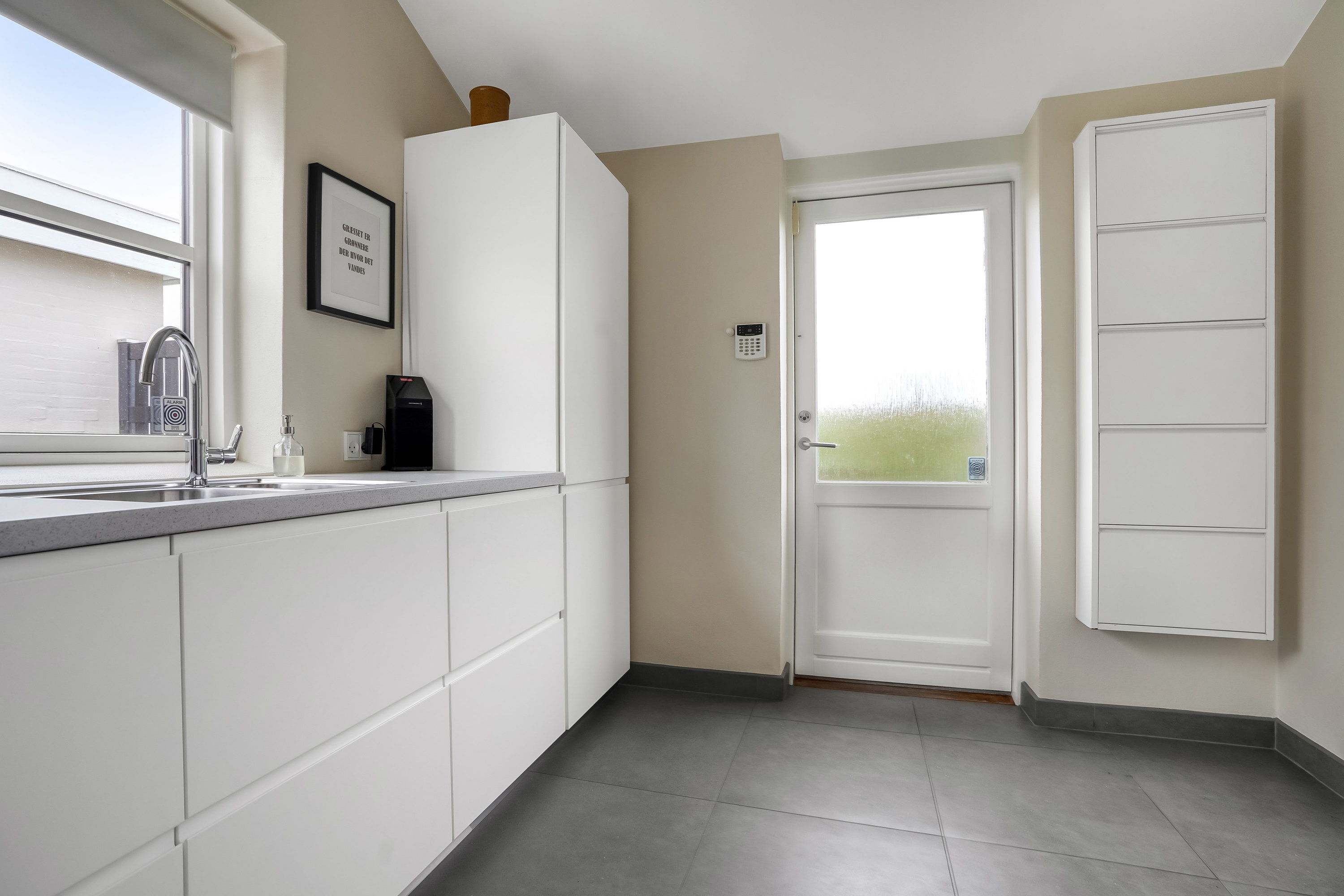 Fremhævet køkken billede i fuldskærmstilstand. Billede af Blåbærvej 95, Hjallese, 5260 Odense S