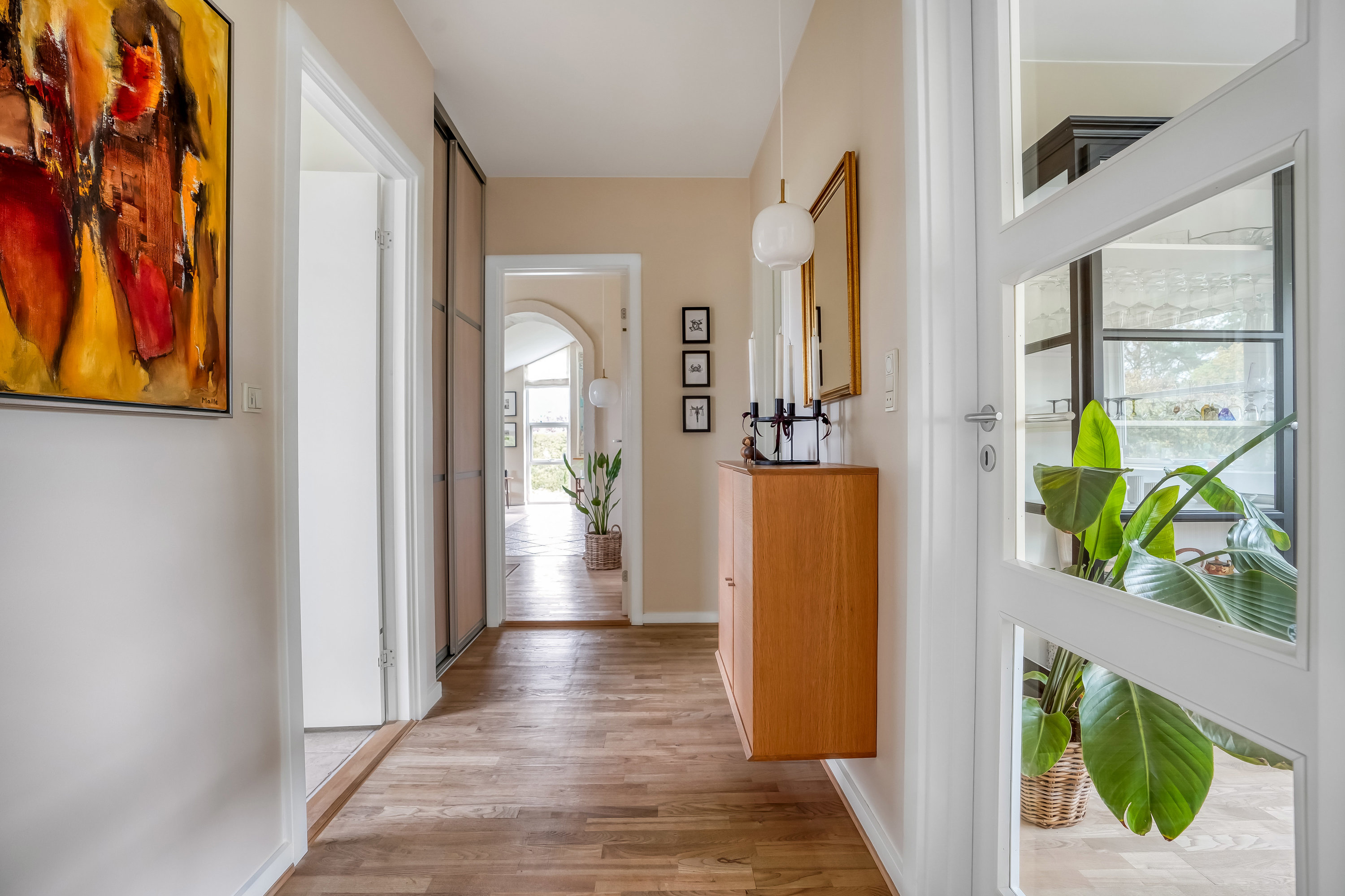 Fremhævet andet billede i fuldskærmstilstand. Billede af Blåbærvej 95, Hjallese, 5260 Odense S