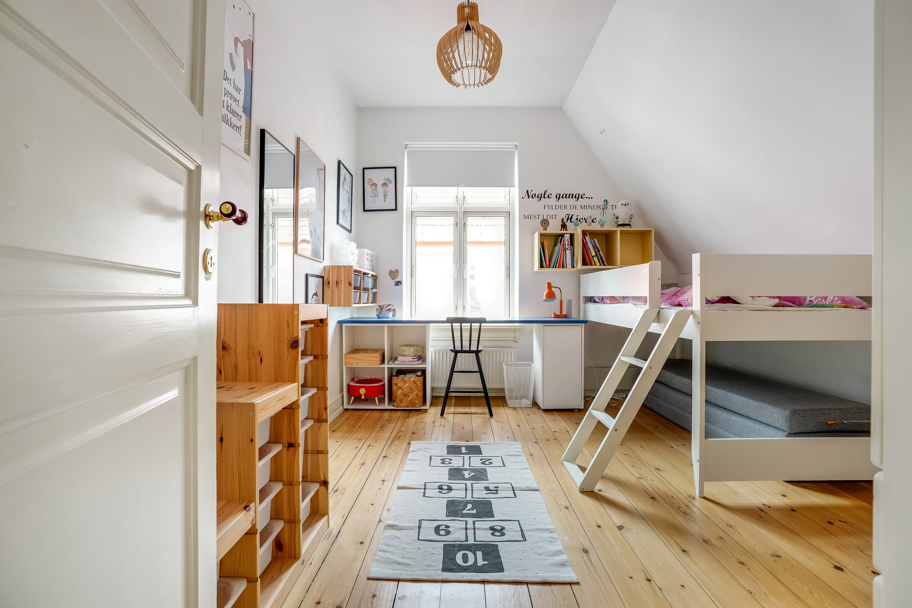 Fremhævet værelse billede i fuldskærmstilstand. Billede af Finsens Allé 1, 5230 Odense M