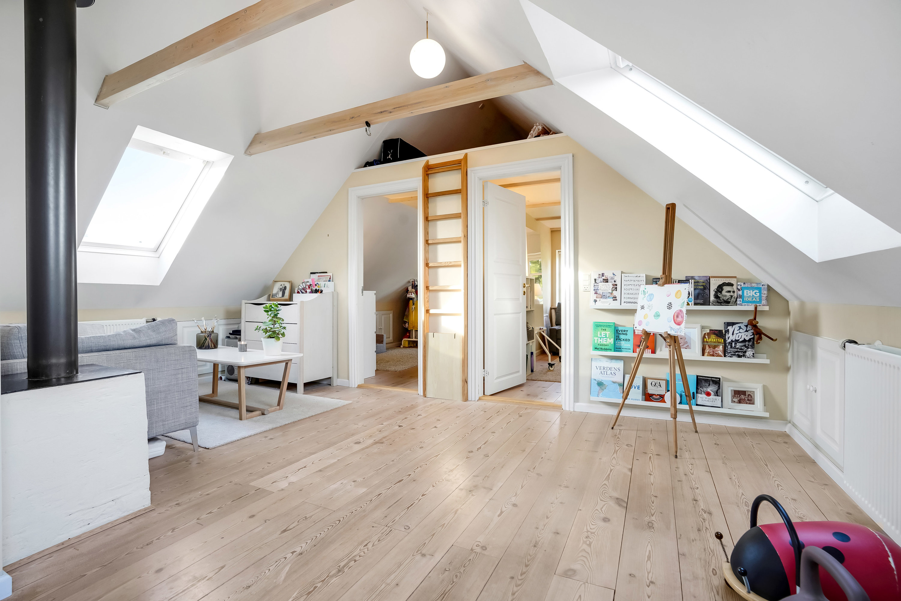 Fremhævet stue billede i fuldskærmstilstand. Billede af Ryttergade 4, Brylle, 5690 Tommerup