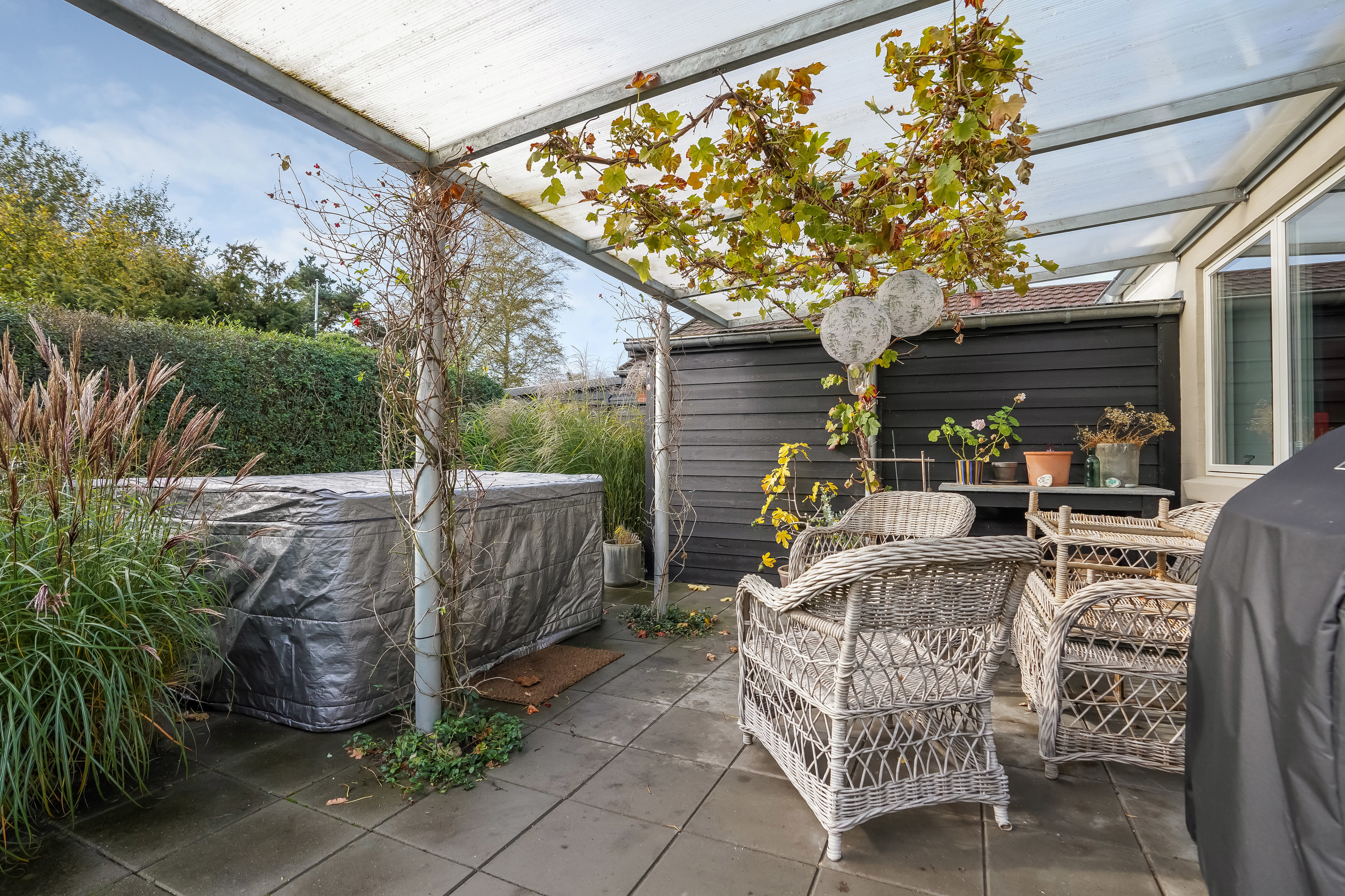 Fremhævet terrasse billede i fuldskærmstilstand. Billede af Blåbærvej 95, Hjallese, 5260 Odense S