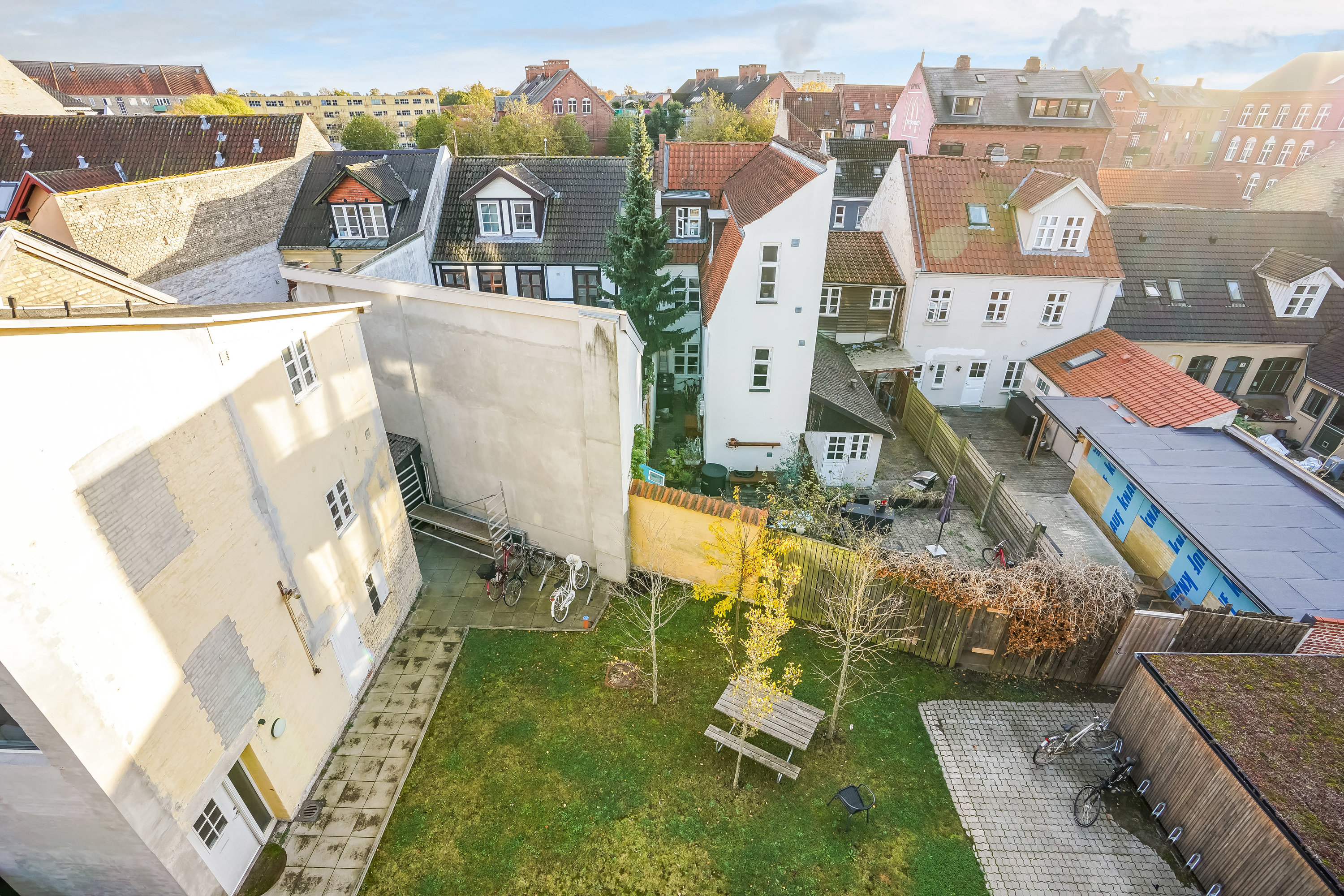 Fremhævet ejendommen billede i fuldskærmstilstand. Billede af Jens Benzons Gade 54C, st.. 2., 5000 Odense C