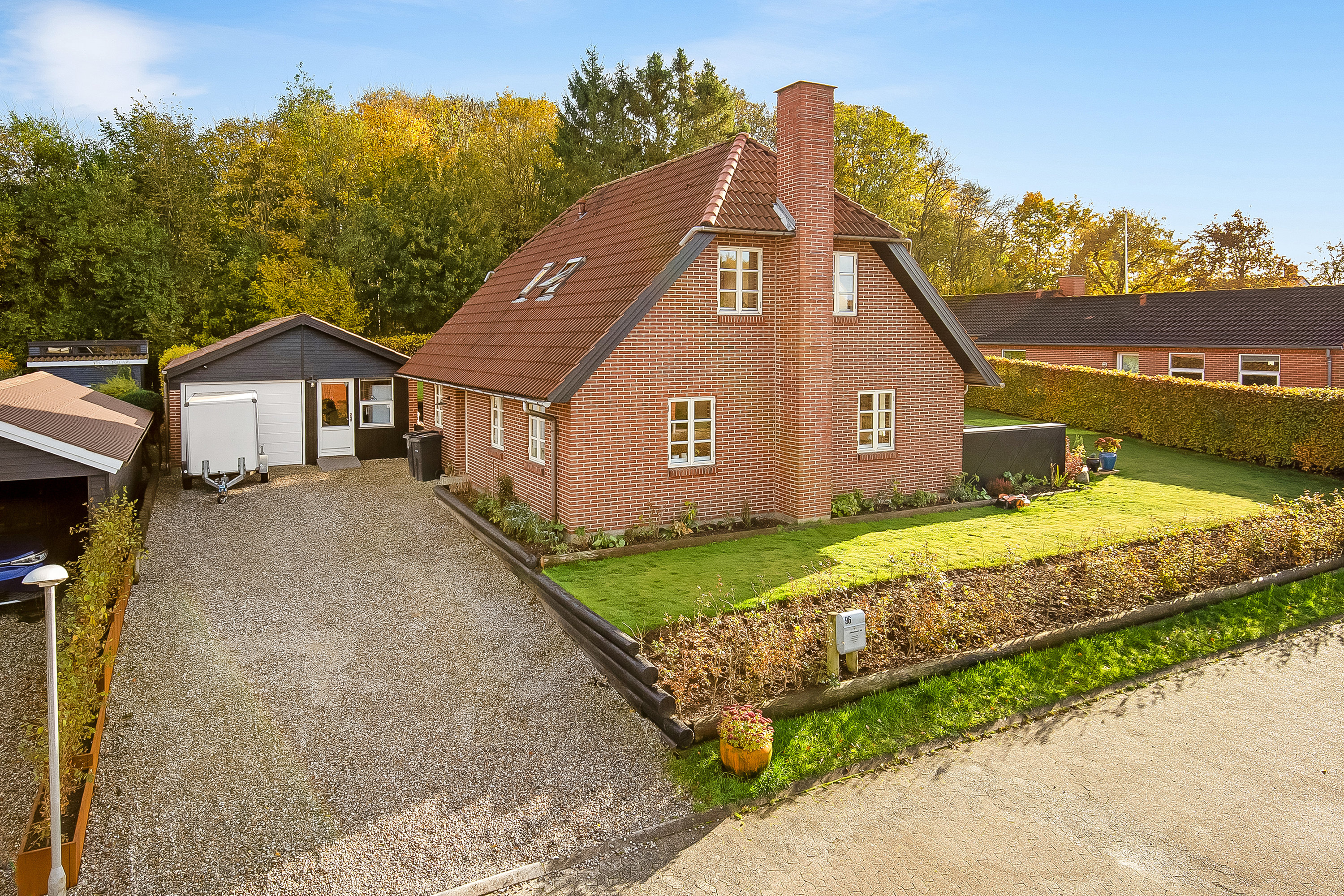 Fremhævet mastefoto billede i fuldskærmstilstand. Billede af Æblehaven 96, 6040 Egtved