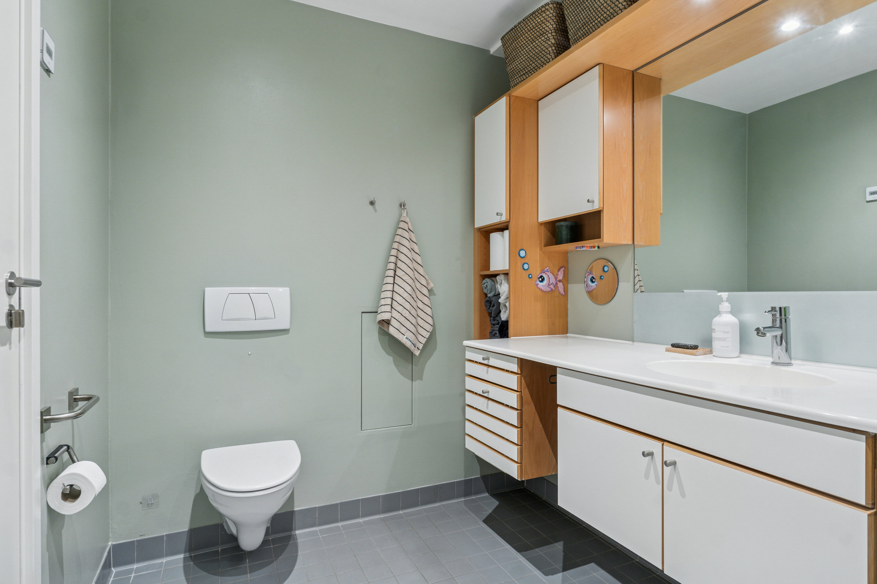 Fremhævet badeværelse billede i fuldskærmstilstand. Billede af Islands Brygge 63C, st.. th., 2300 København S