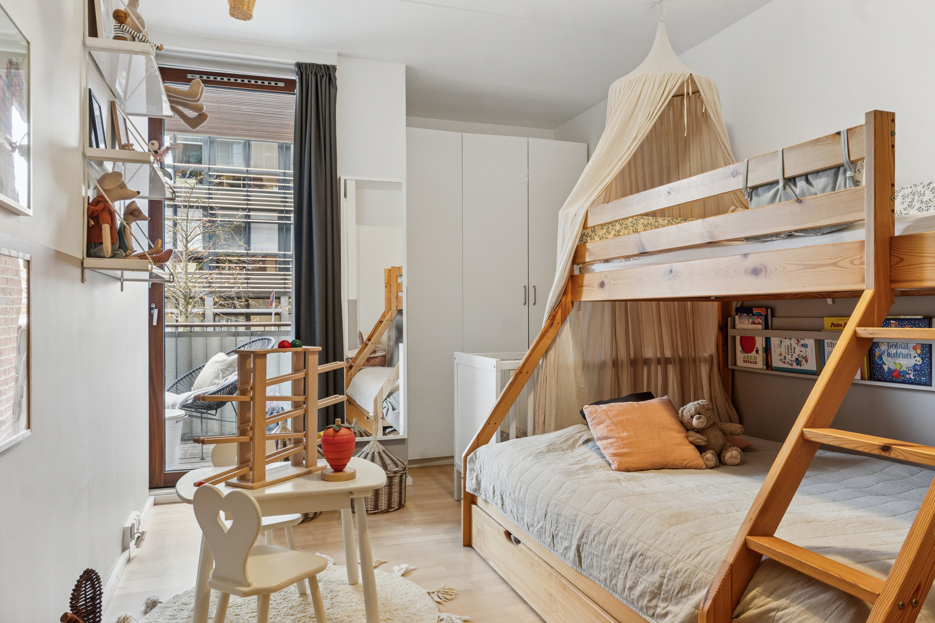 Fremhævet soveværelse billede i fuldskærmstilstand. Billede af Islands Brygge 63C, st.. th., 2300 København S