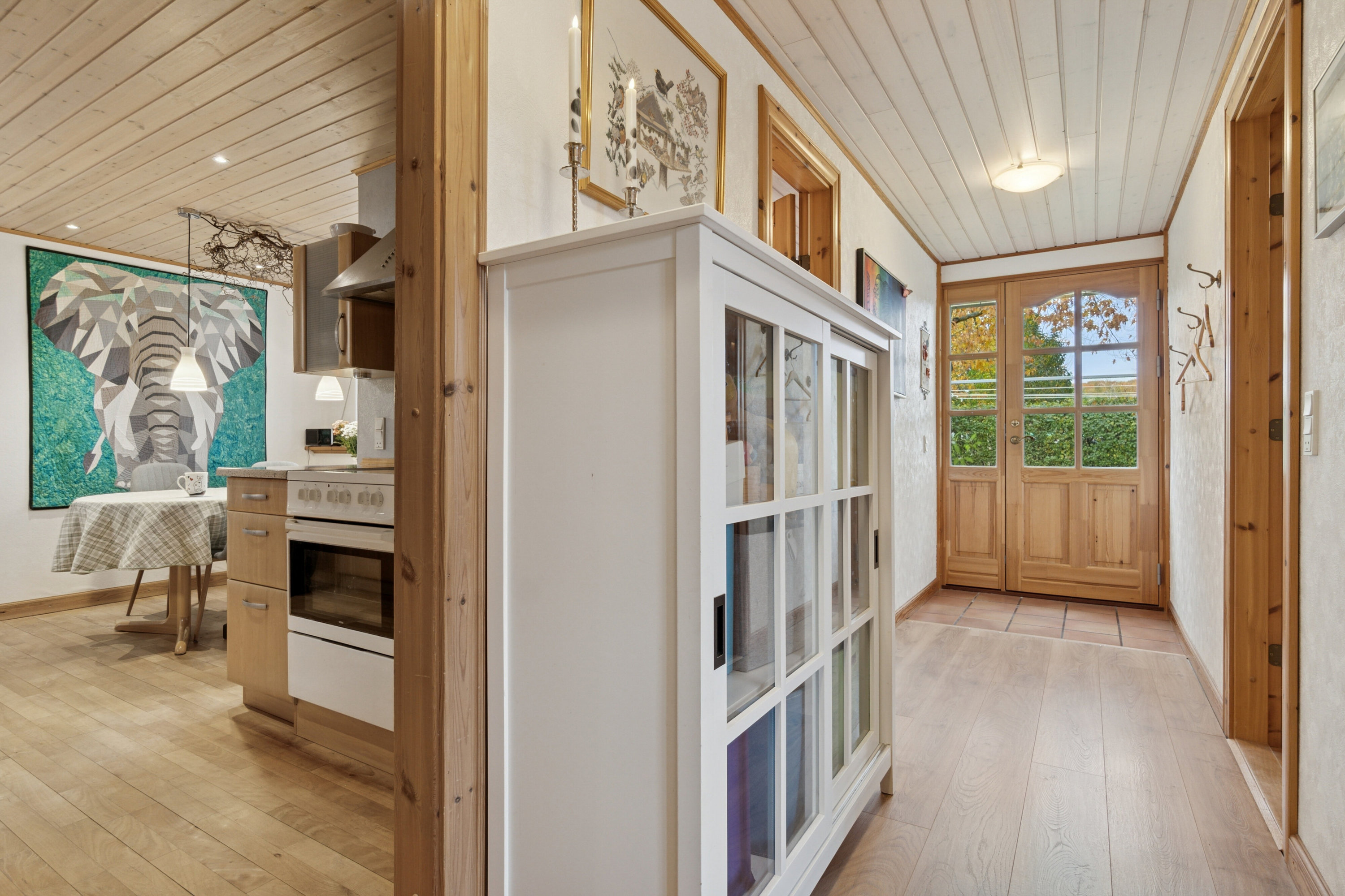 Fremhævet entré billede i fuldskærmstilstand. Billede af Melby Enghavevej 7, Enghaven, 3300 Frederiksværk