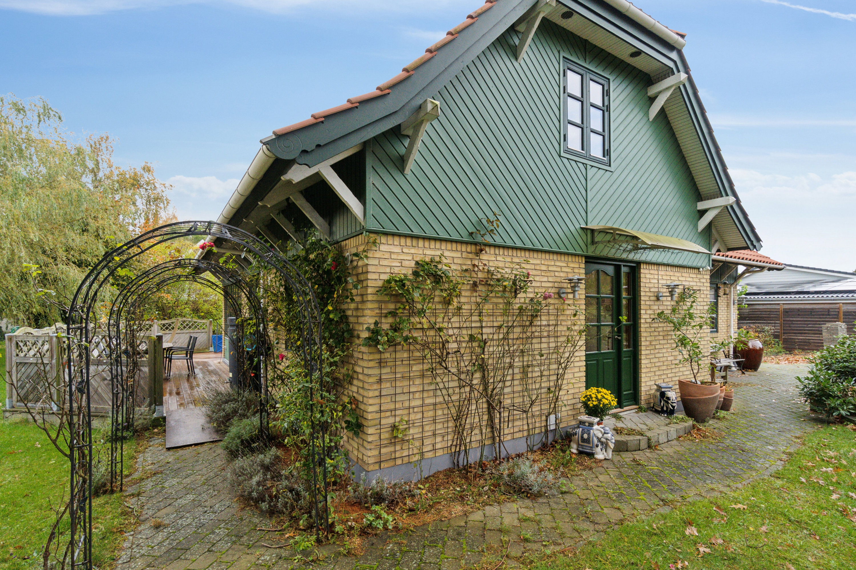 Fremhævet udendørs billede i fuldskærmstilstand. Billede af Melby Enghavevej 7, Enghaven, 3300 Frederiksværk