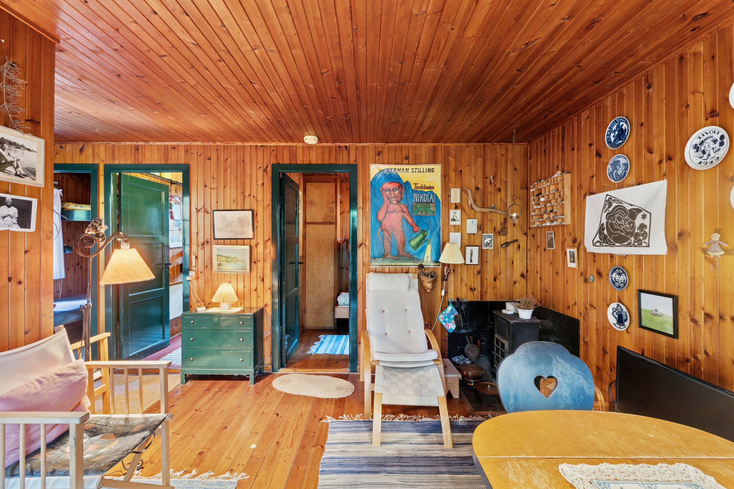 Fremhævet stue billede i fuldskærmstilstand. Billede af Spættevej 2, Sandet, 3300 Frederiksværk