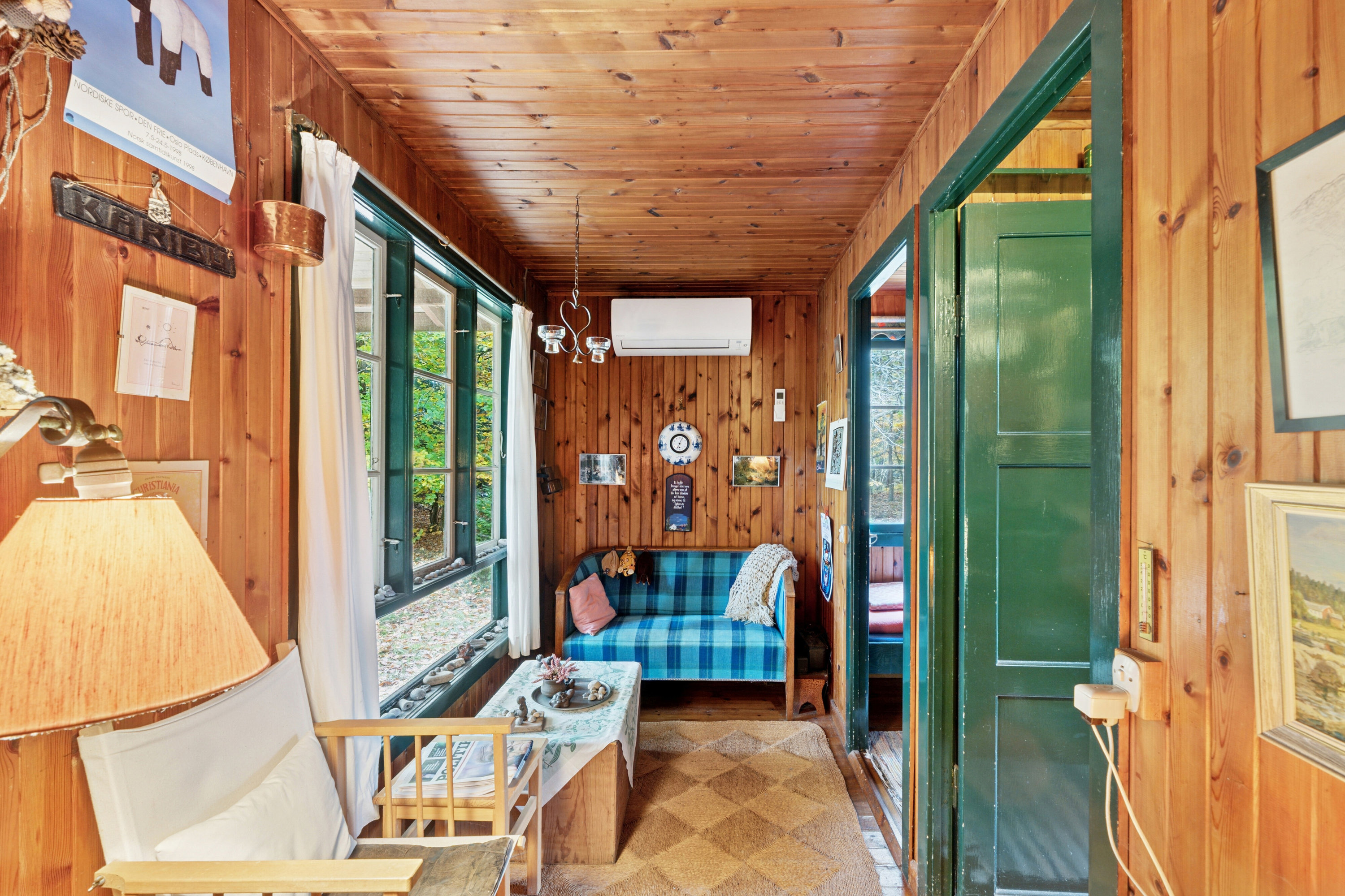 Fremhævet stue billede i fuldskærmstilstand. Billede af Spættevej 2, Sandet, 3300 Frederiksværk