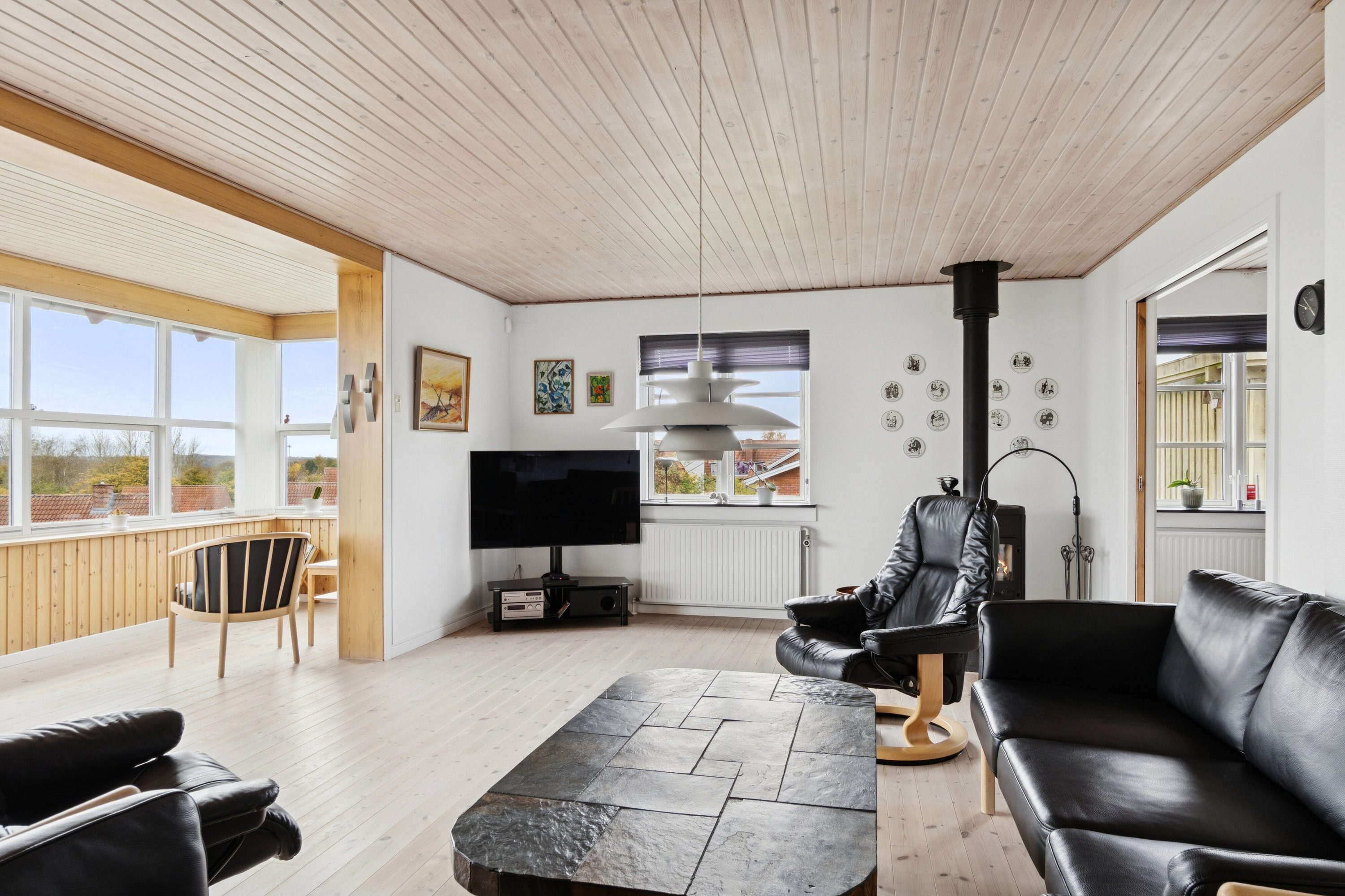 Fremhævet stue billede i fuldskærmstilstand. Billede af Gelstrupvej 6, Egebjerg, 4500 Nykøbing Sj