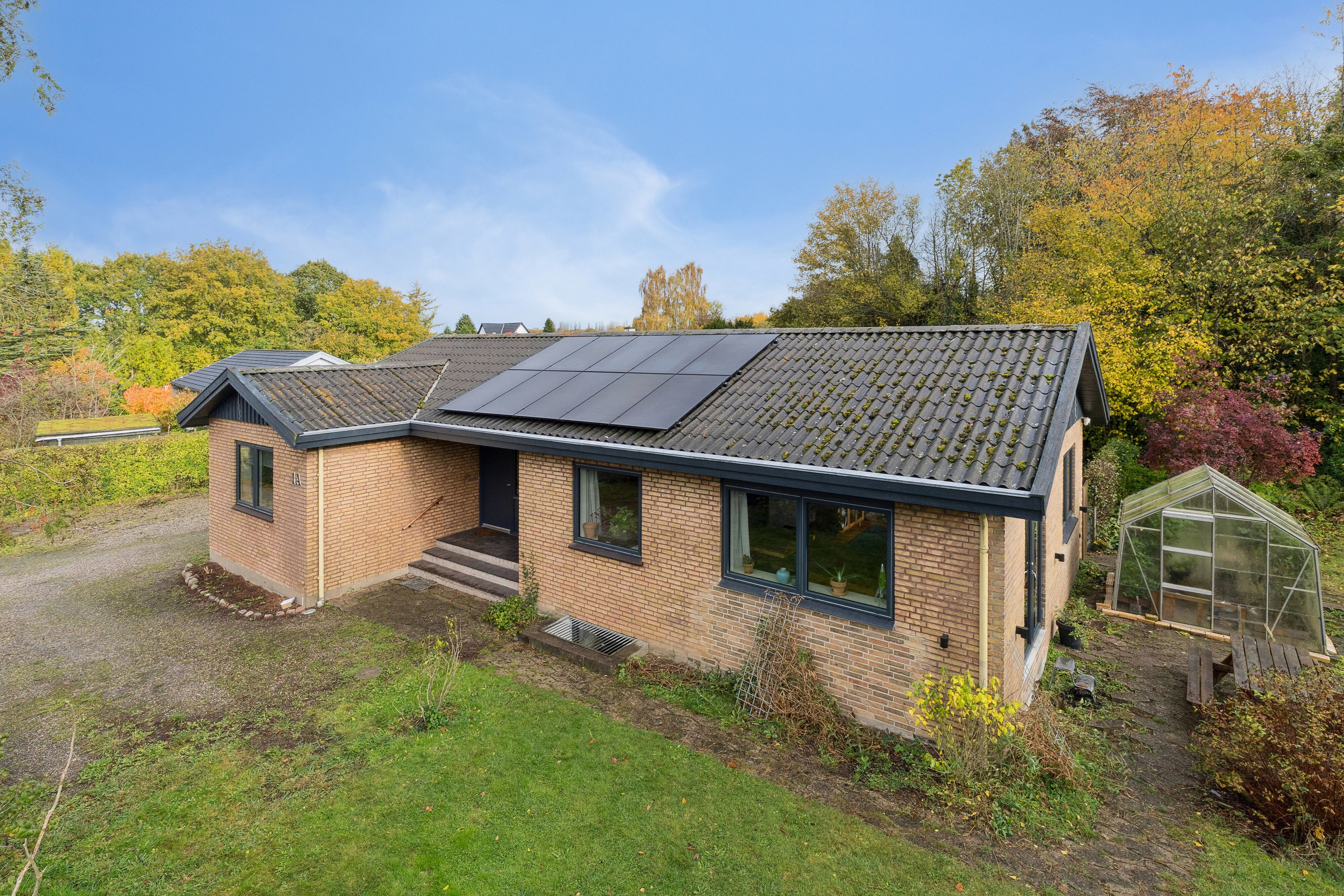 Fremhævet set fra vejen billede i fuldskærmstilstand. Billede af Korup Tværvej 1A, Korup, 5210 Odense NV