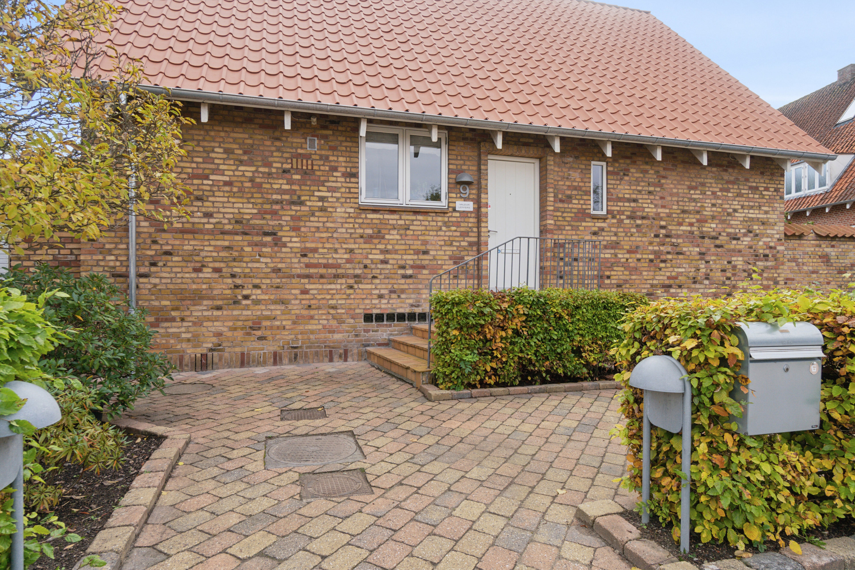 Fremhævet set fra vejen billede i fuldskærmstilstand. Billede af Lyngbyvej 9, 8000 Aarhus C