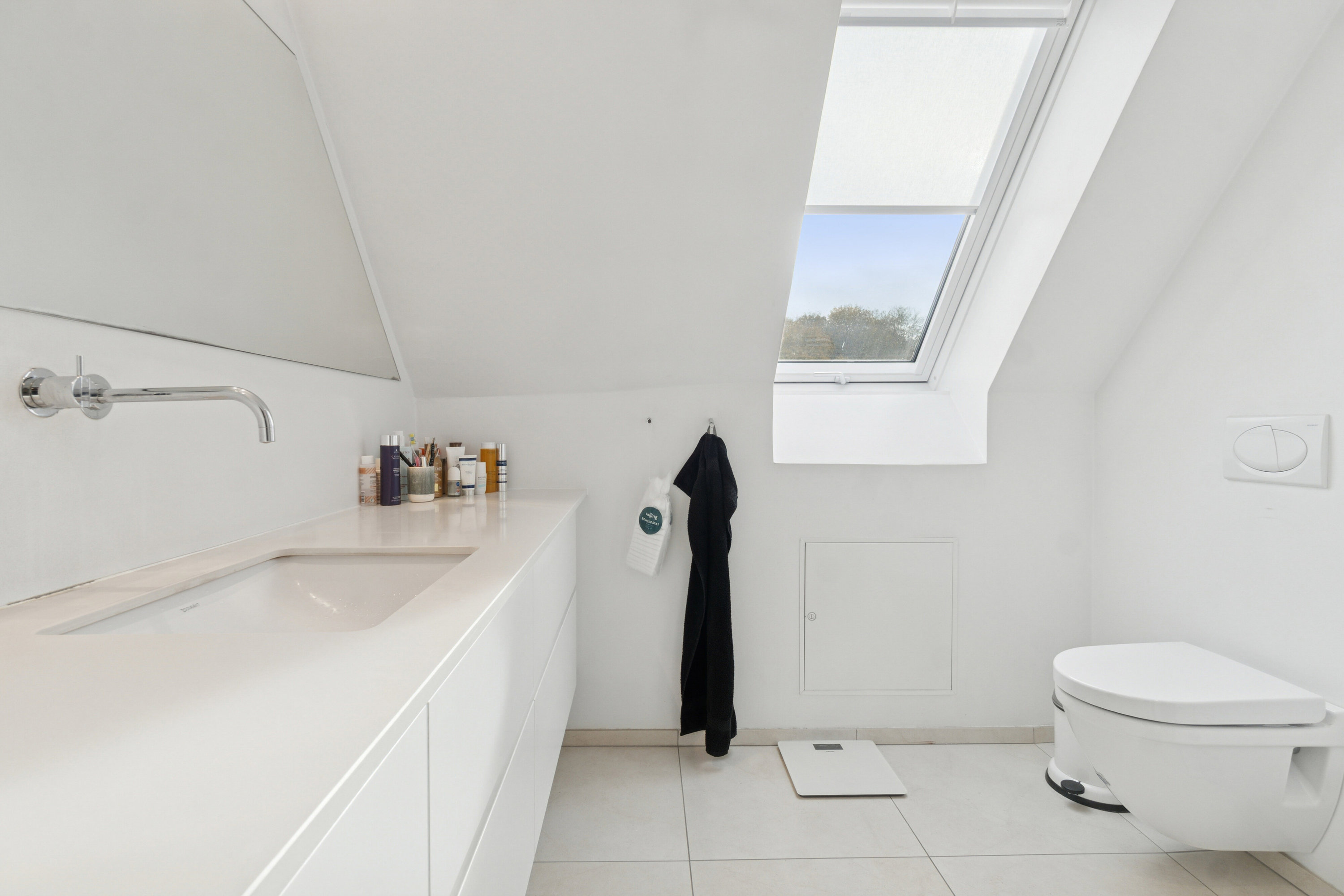 Fremhævet badeværelse billede i fuldskærmstilstand. Billede af Lyngbyvej 9, 8000 Aarhus C