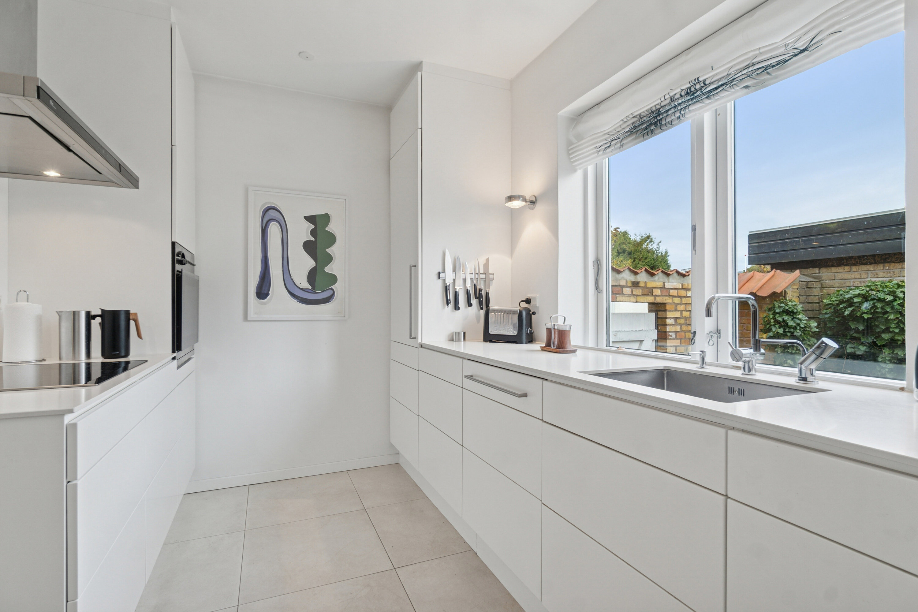 Fremhævet køkken billede i fuldskærmstilstand. Billede af Lyngbyvej 9, 8000 Aarhus C