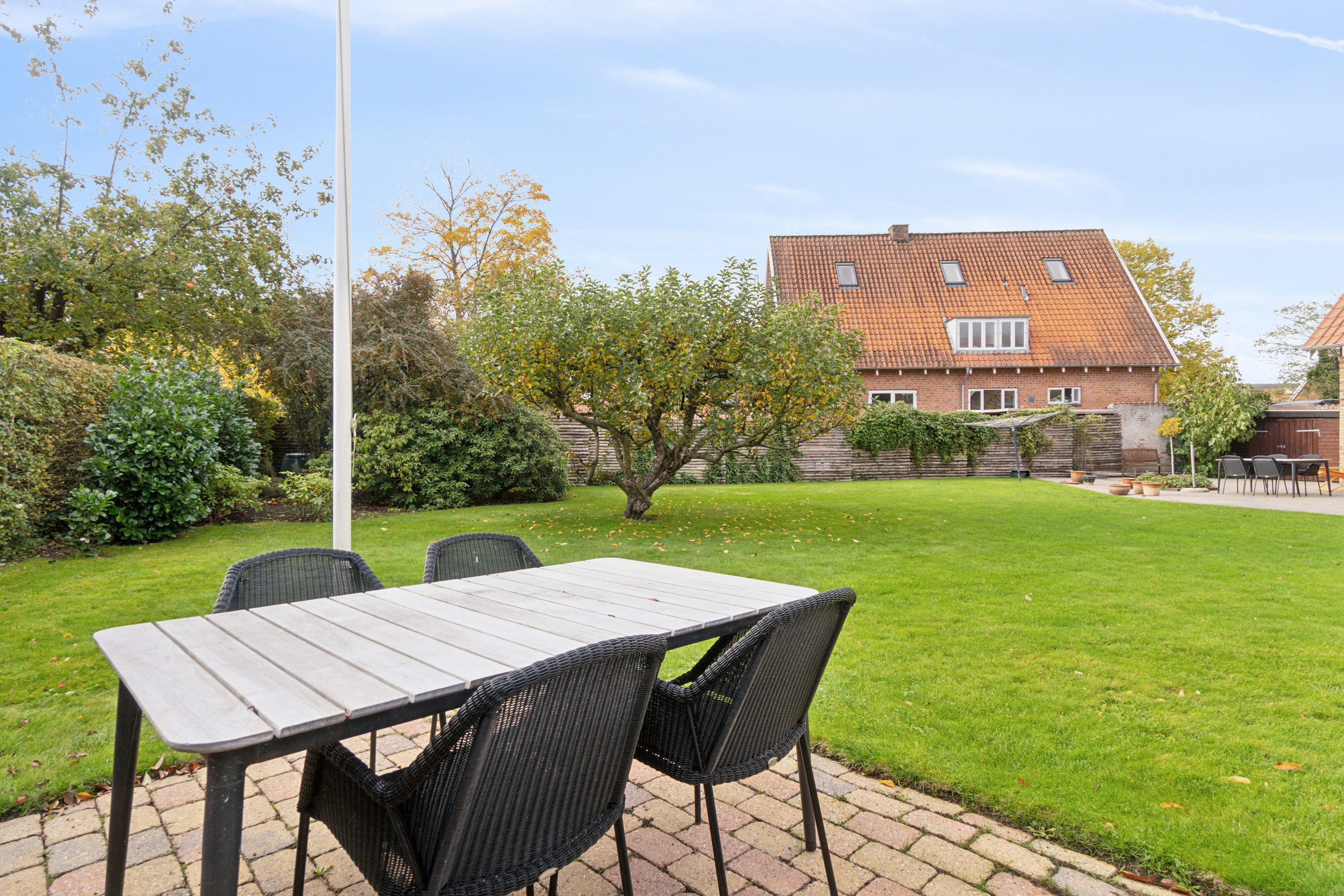 Fremhævet terrasse billede i fuldskærmstilstand. Billede af Lyngbyvej 9, 8000 Aarhus C