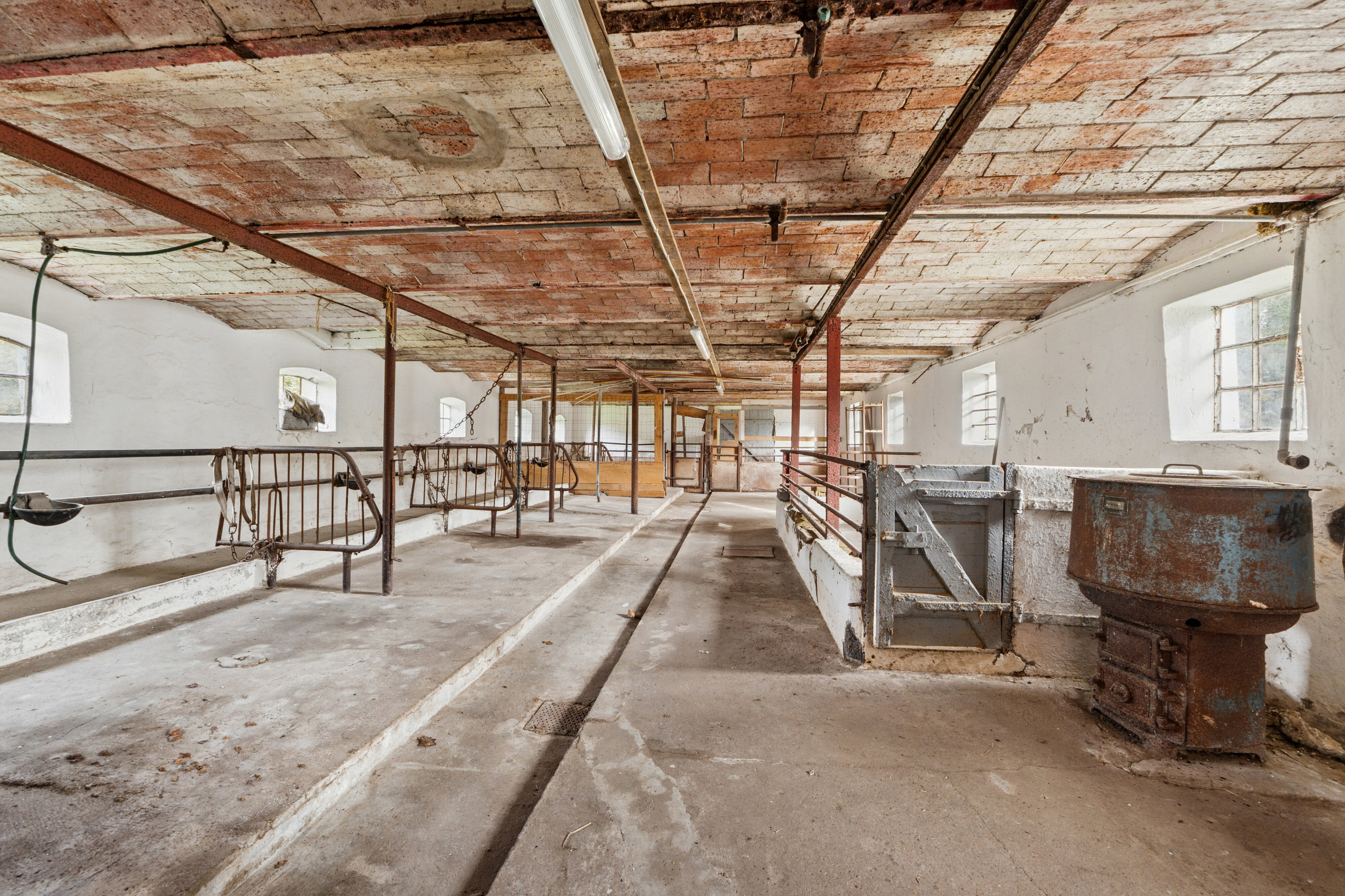 Fremhævet stald billede i fuldskærmstilstand. Billede af Engesvangvej 67, 8600 Silkeborg