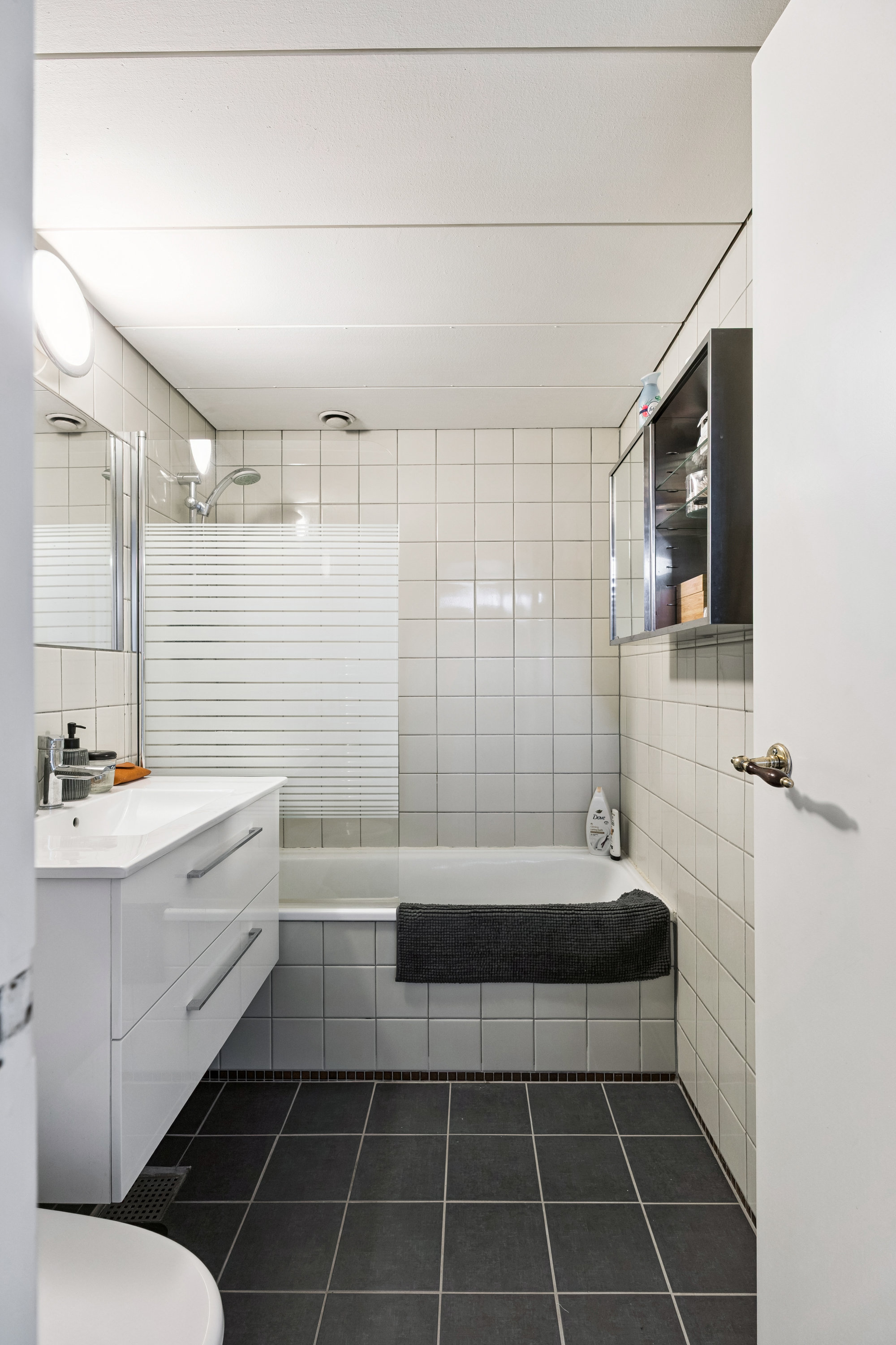 Fremhævet køkken billede i fuldskærmstilstand. Billede af Holsteinsgade 66, 5. 14., 2100 København Ø