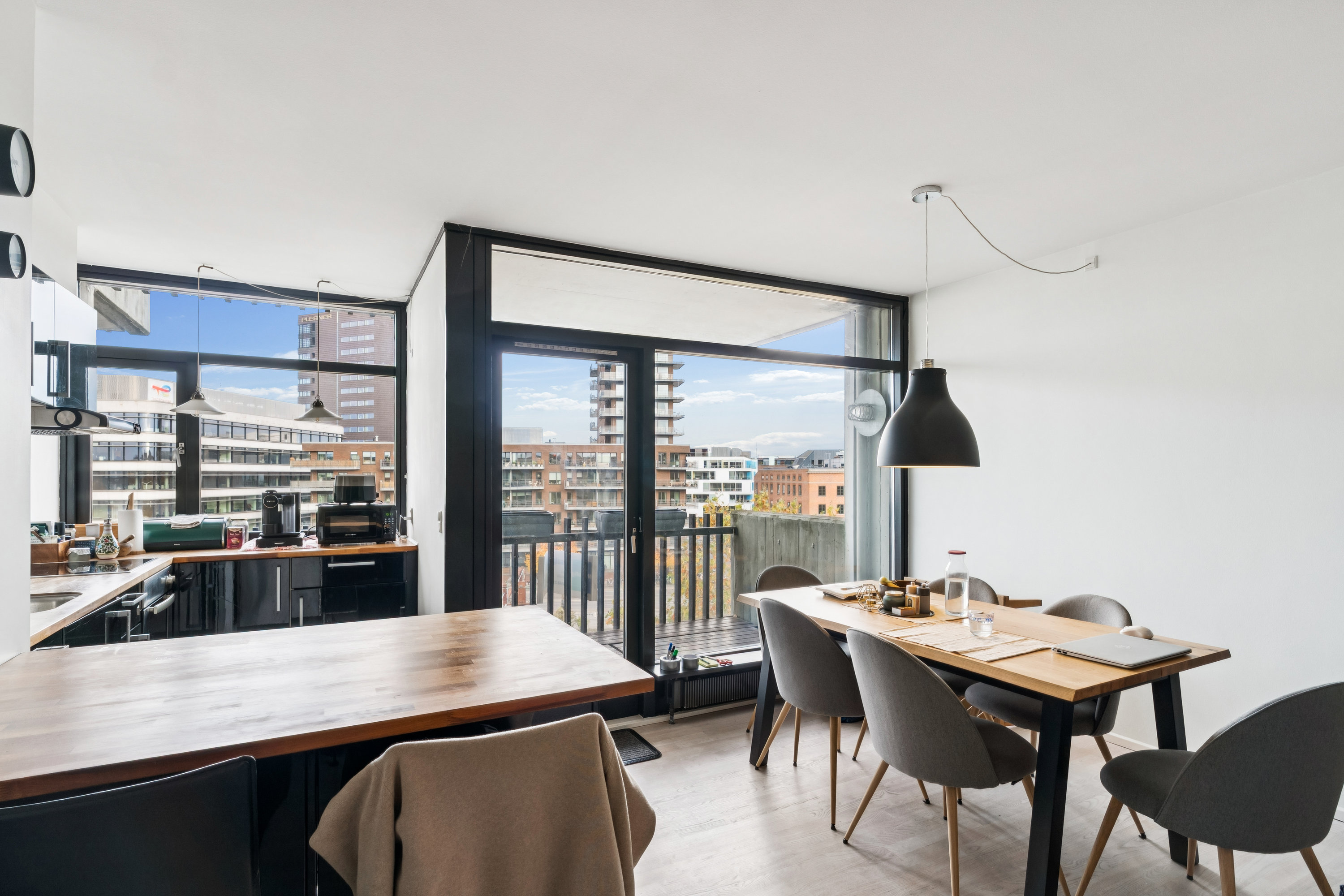 Miniaturebillede 1: spisestue. Billede af Holsteinsgade 66, 5. 14., 2100 København Ø