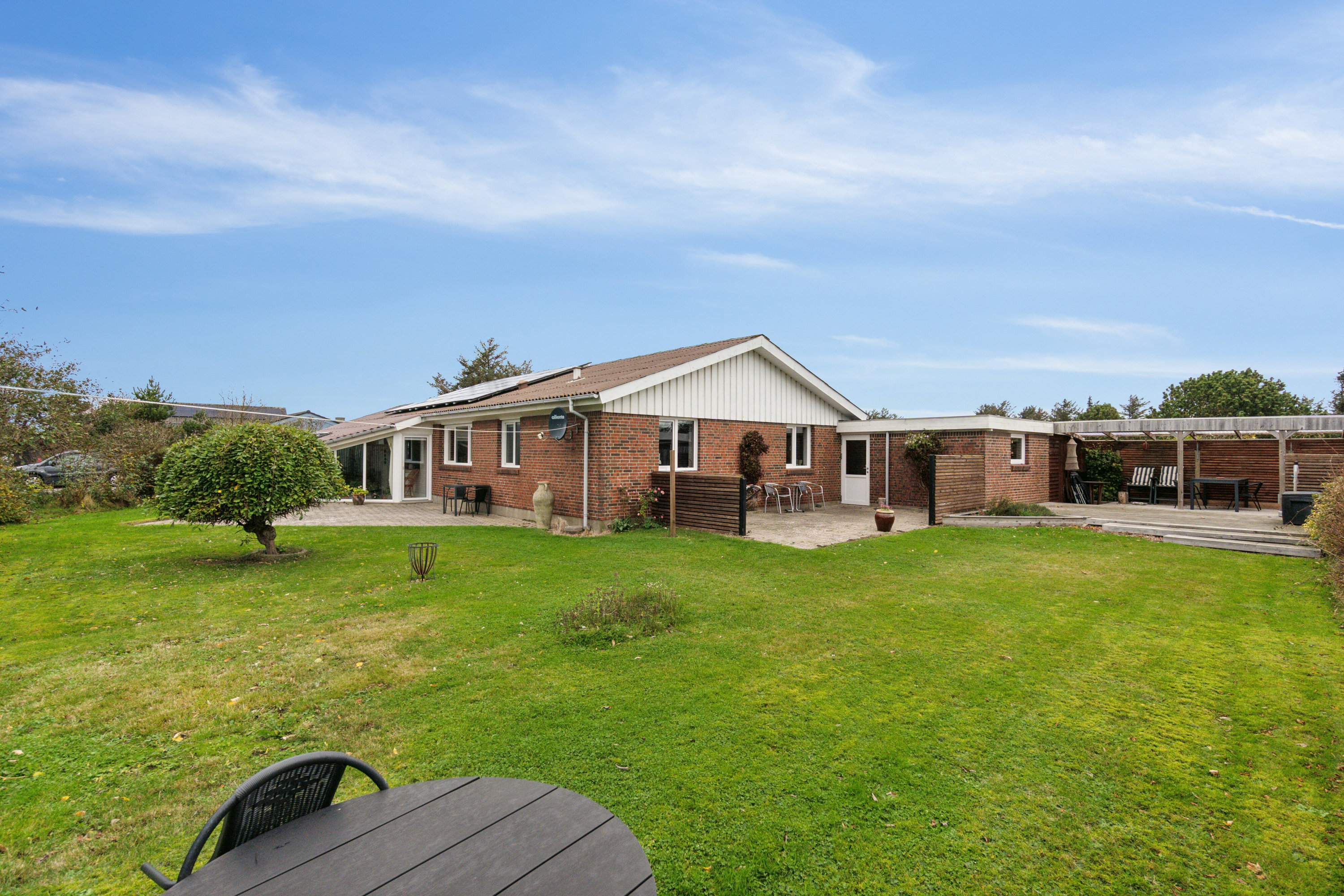 Miniaturebillede 1: set fra haven. Billede af Tyttebærvej 4, Agger, 7770 Vestervig