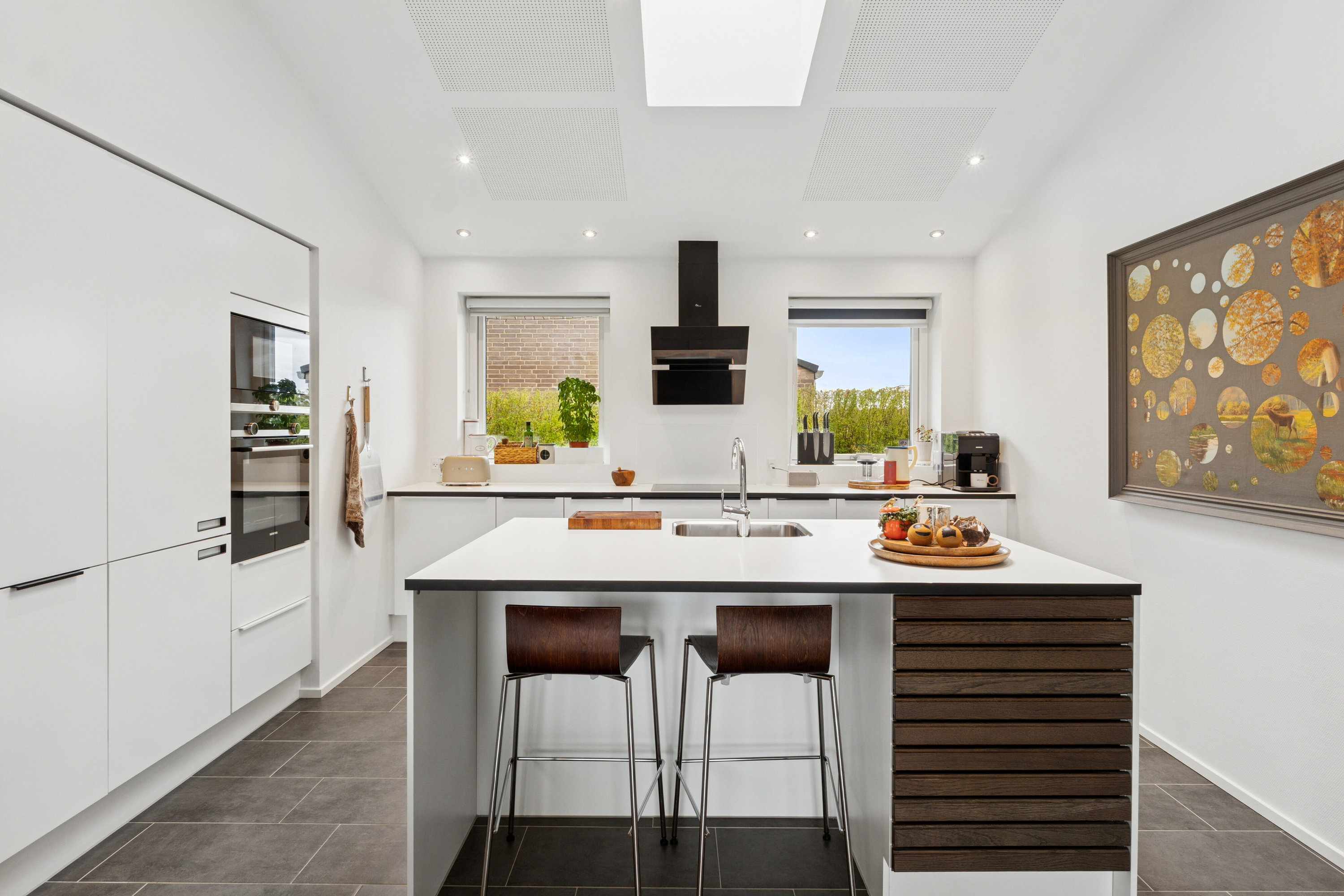 Fremhævet køkken billede i fuldskærmstilstand. Billede af Pilegårdsvænget 39, Søndersø, 5471 Søndersø