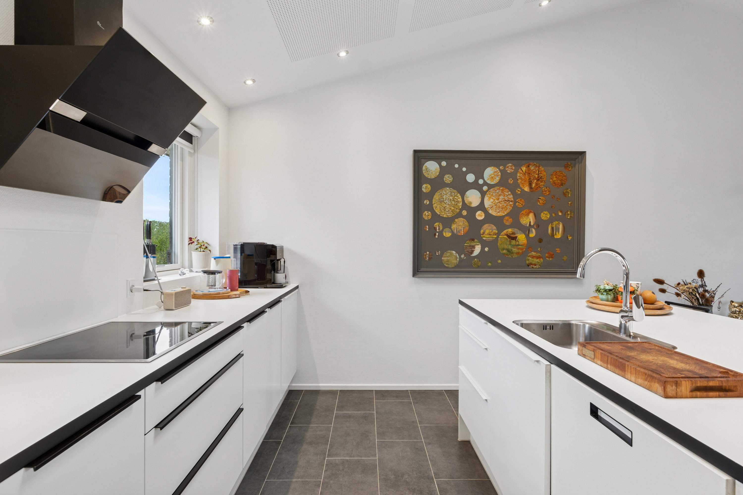 Fremhævet køkken billede i fuldskærmstilstand. Billede af Pilegårdsvænget 39, Søndersø, 5471 Søndersø