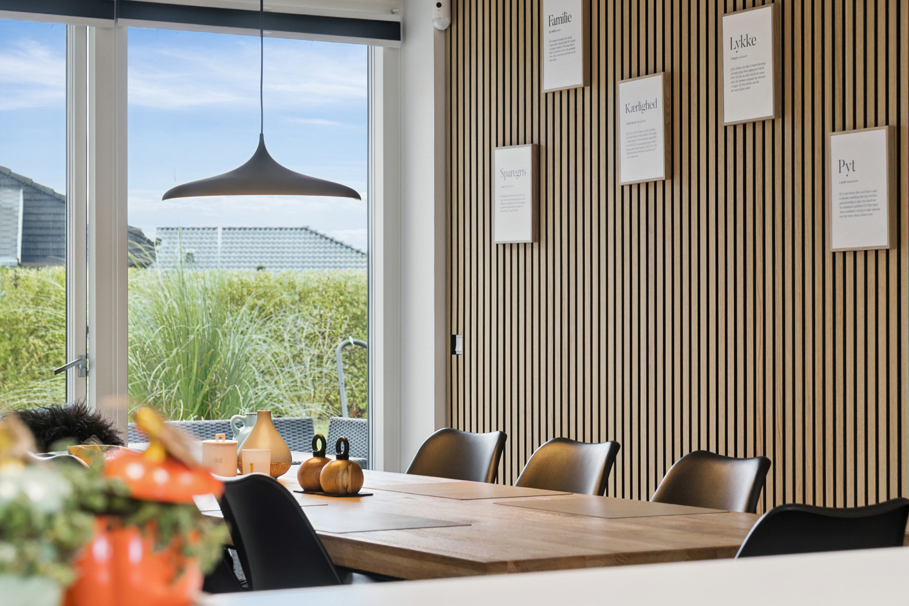 Fremhævet spisestue billede i fuldskærmstilstand. Billede af Pilegårdsvænget 39, Søndersø, 5471 Søndersø