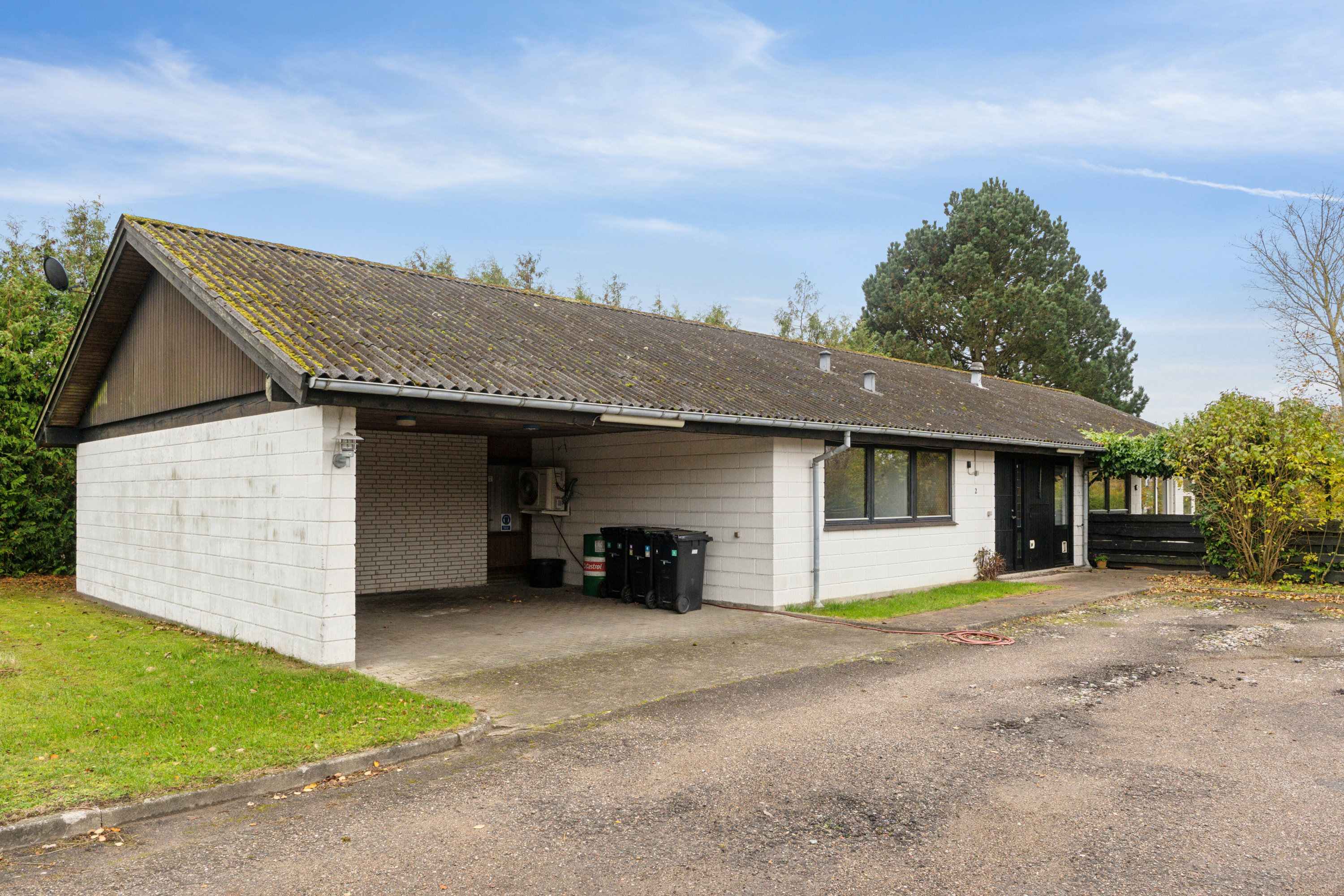 Miniaturebillede 1: udendørs. Billede af Erhvervsvej 2, Bårse, 4720 Præstø