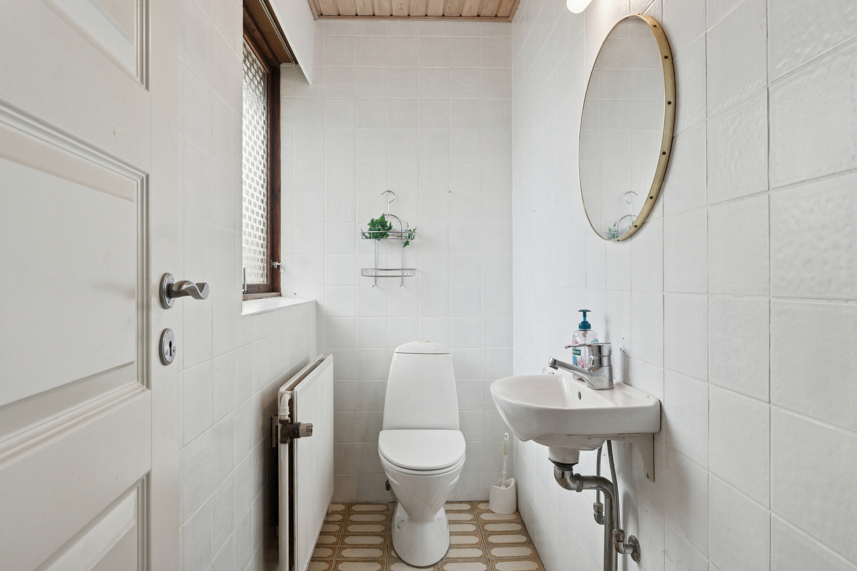 Fremhævet badeværelse billede i fuldskærmstilstand. Billede af Erhvervsvej 2, Bårse, 4720 Præstø