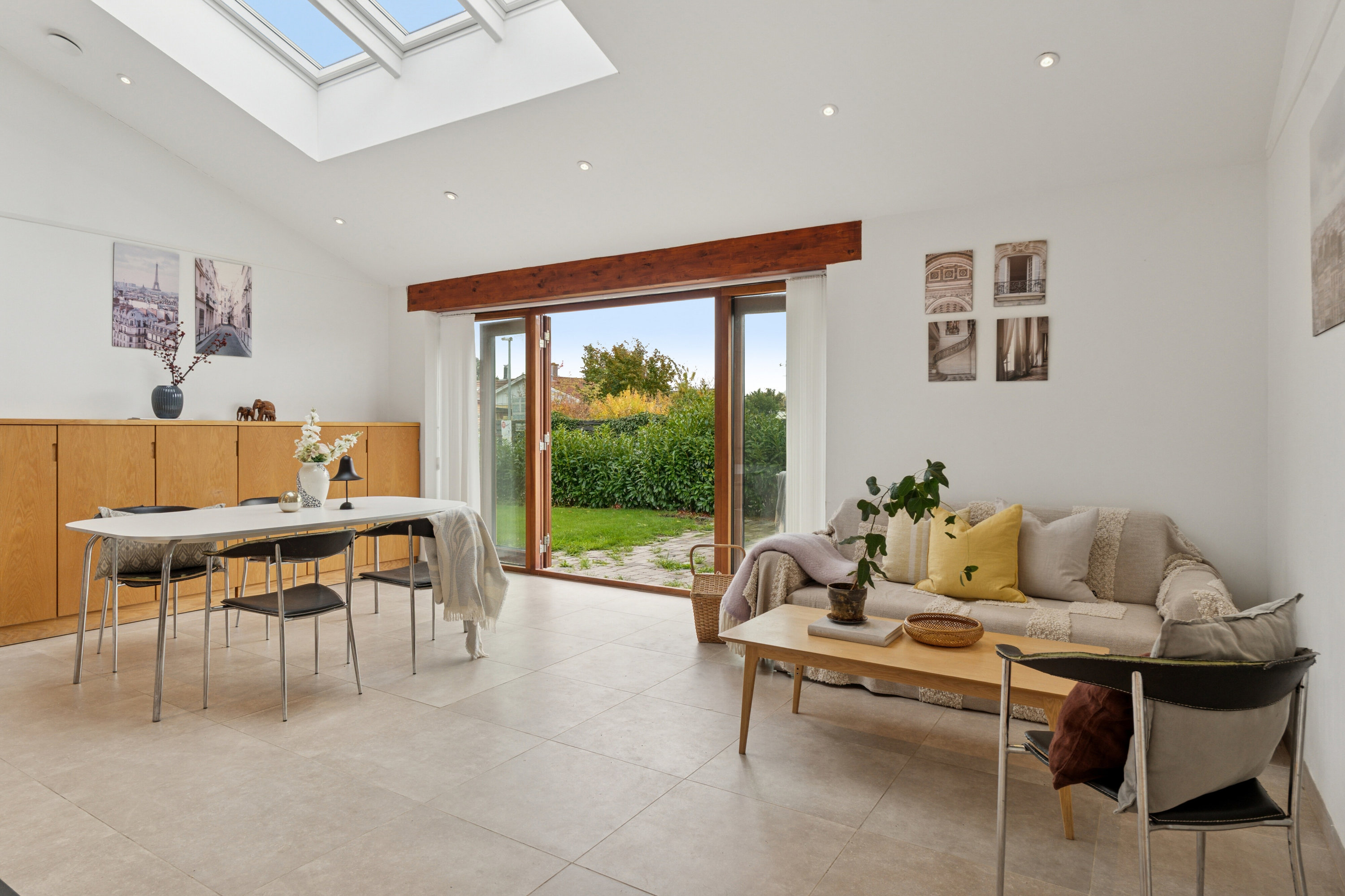 Fremhævet stue billede i fuldskærmstilstand. Billede af Hf. Elmebo 19, 2300 København S