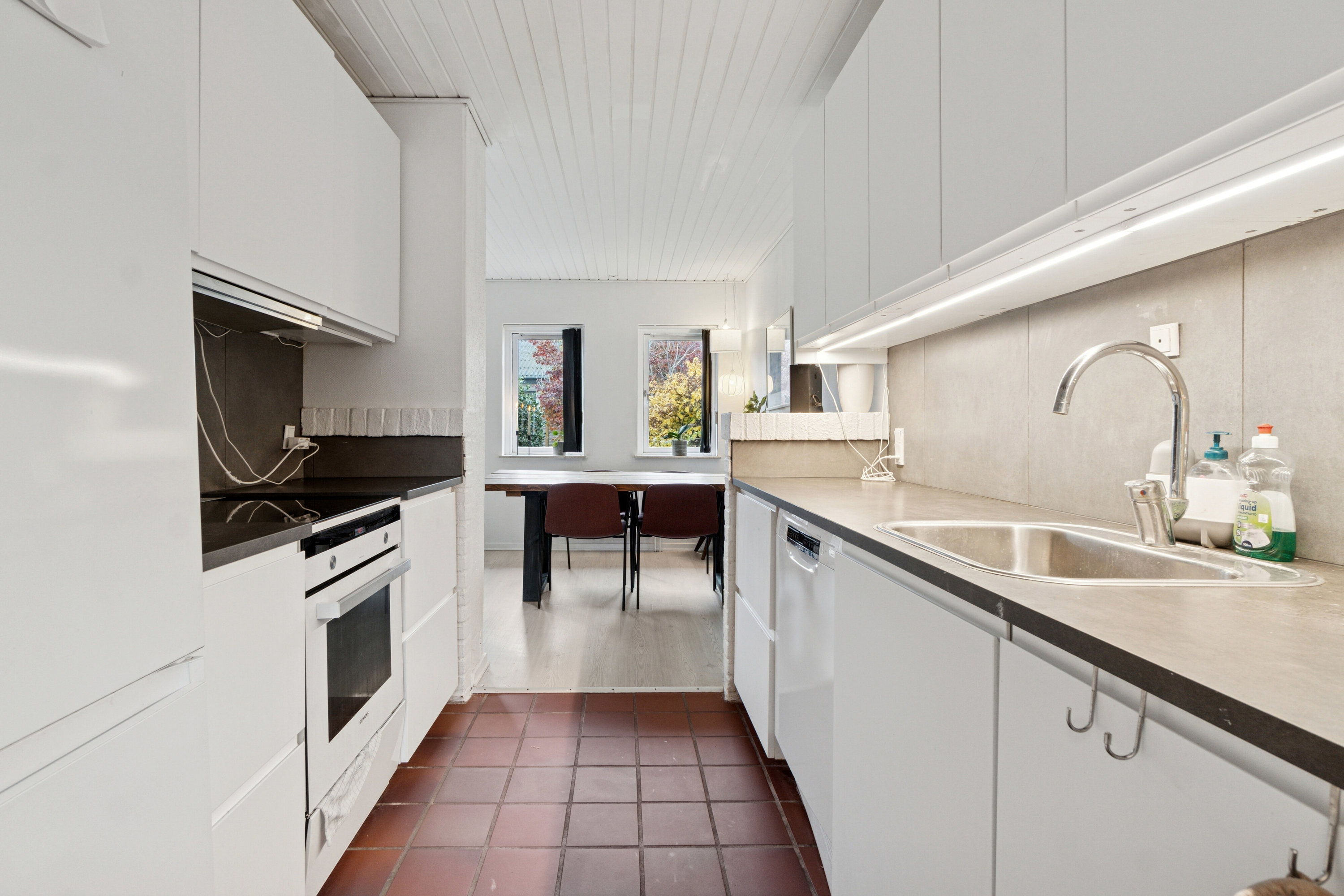 Fremhævet køkken billede i fuldskærmstilstand. Billede af Bluevang Alle 3A, 2610 Rødovre