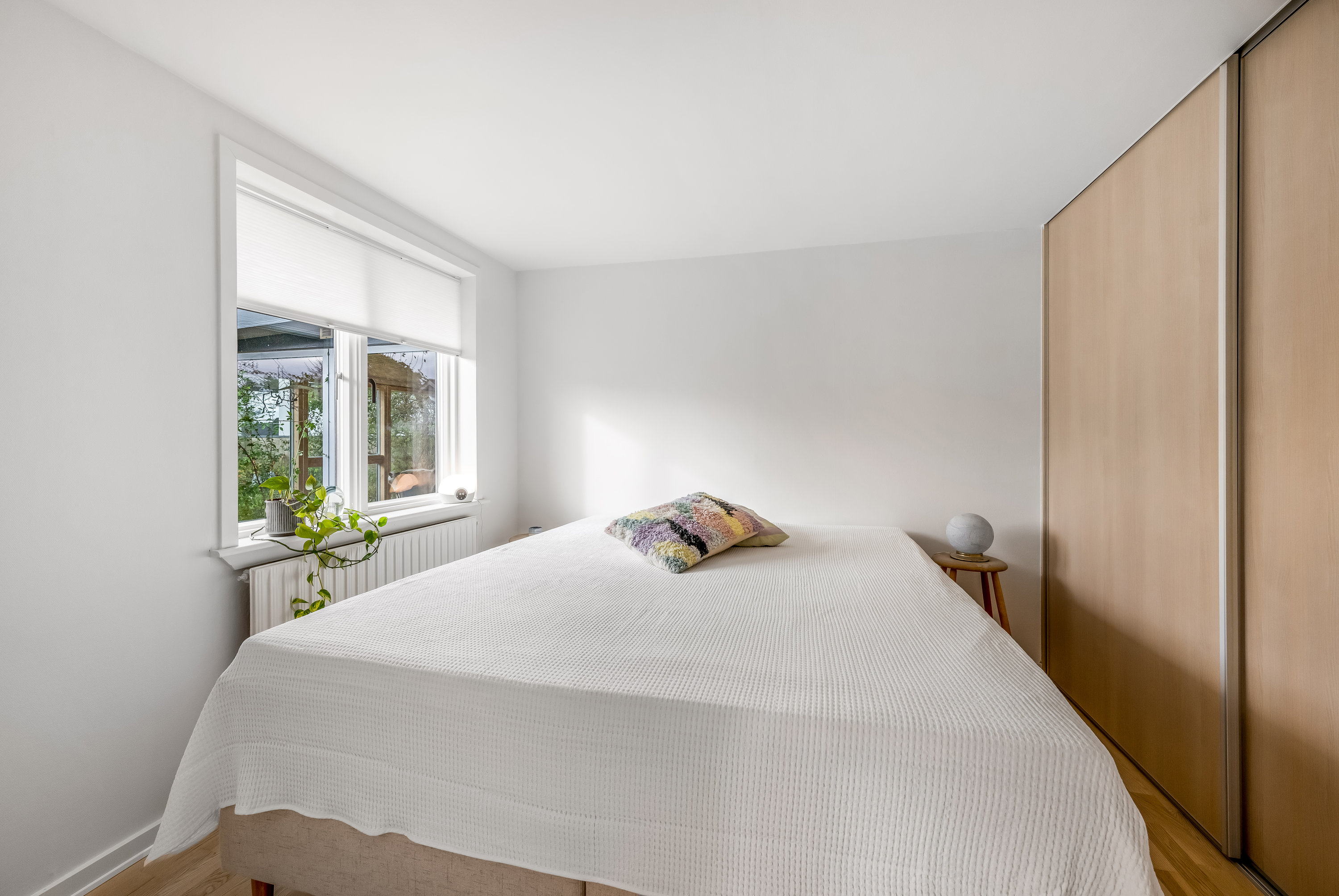 Fremhævet soveværelse billede i fuldskærmstilstand. Billede af Tjørnevej 6, 6950 Ringkøbing