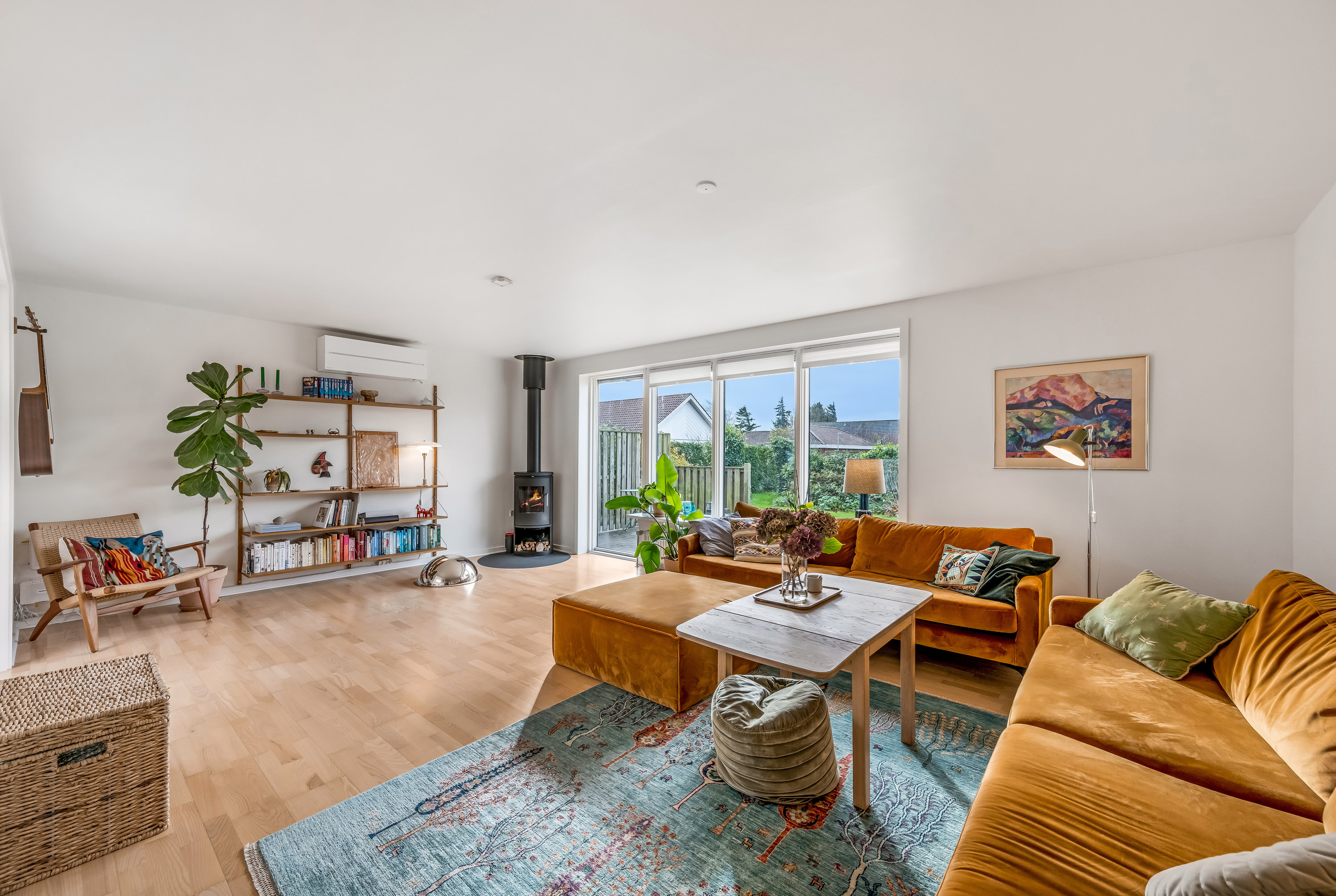 Fremhævet stue billede i fuldskærmstilstand. Billede af Tjørnevej 6, 6950 Ringkøbing