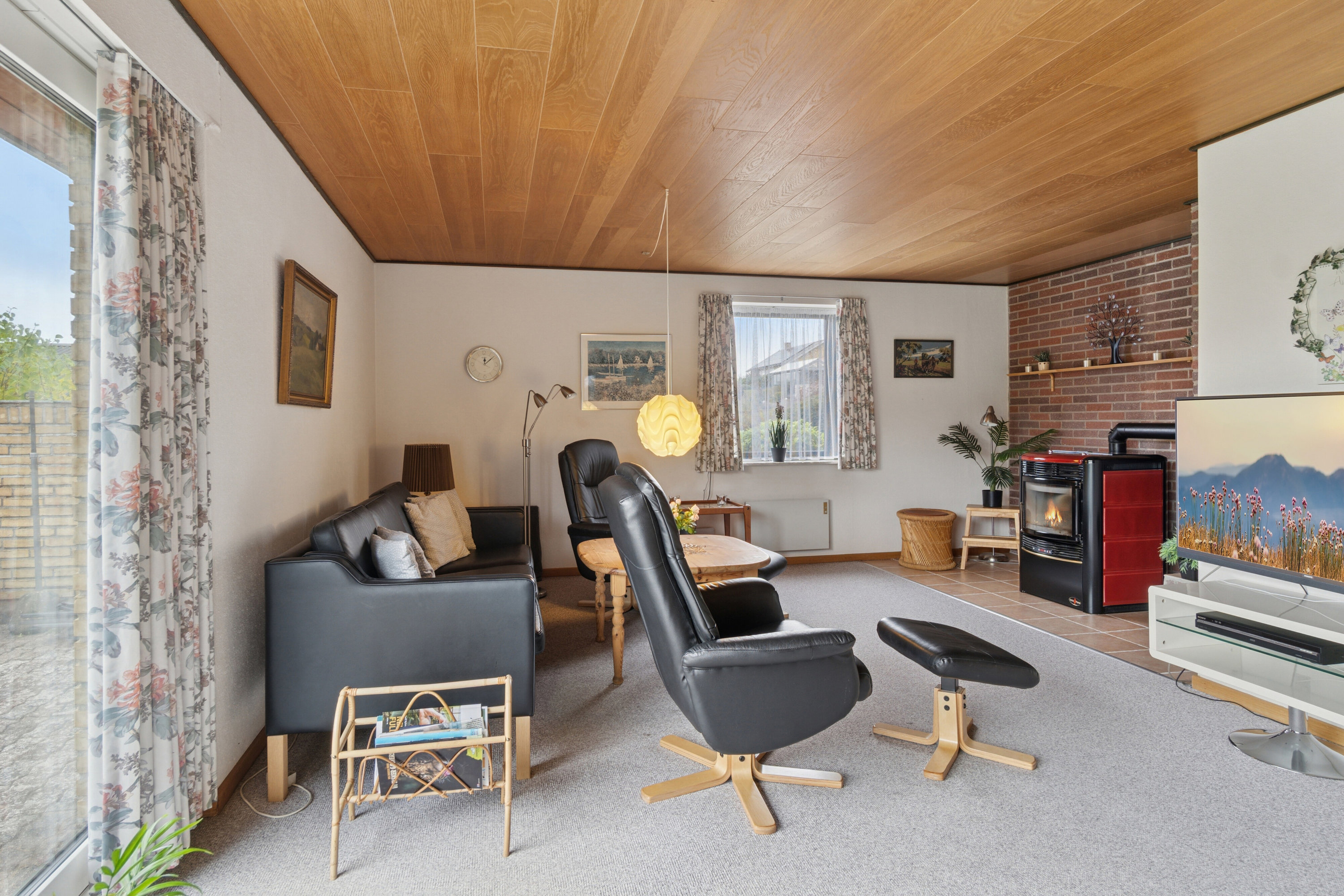 Fremhævet stue billede i fuldskærmstilstand. Billede af Fjordbakken 54, 4400 Kalundborg