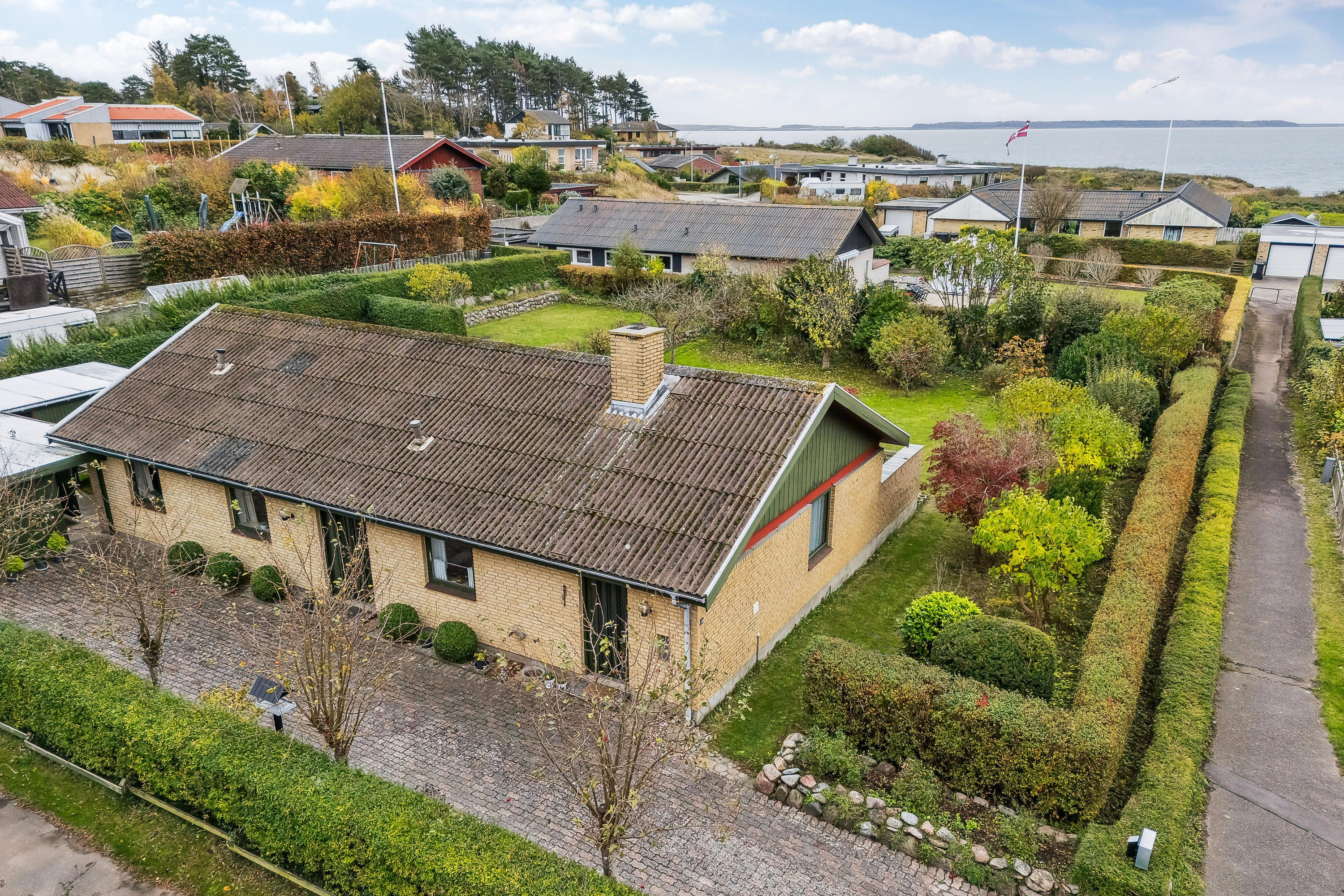 Fremhævet udsigt fra toppen billede i fuldskærmstilstand. Billede af Fjordbakken 54, 4400 Kalundborg