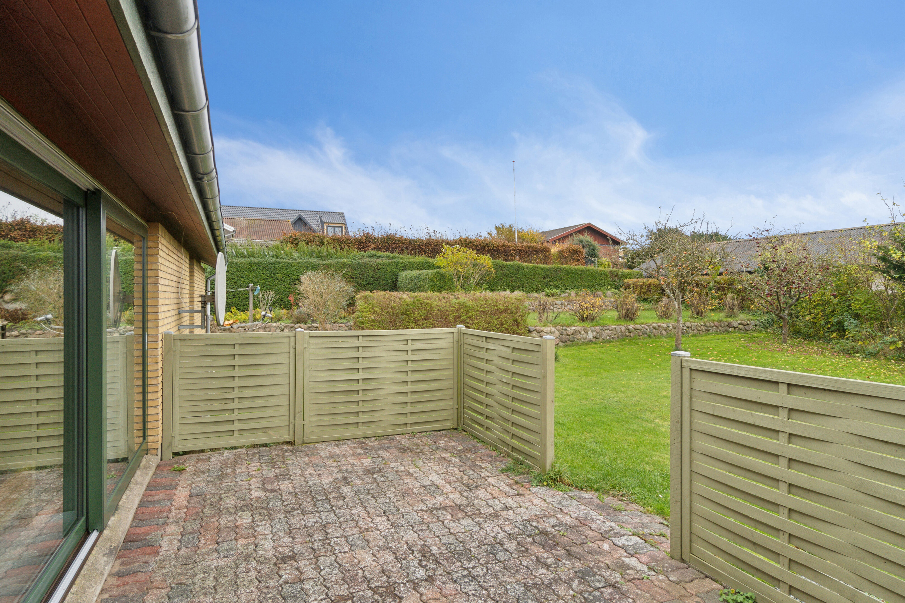 Fremhævet udendørs billede i fuldskærmstilstand. Billede af Fjordbakken 54, 4400 Kalundborg