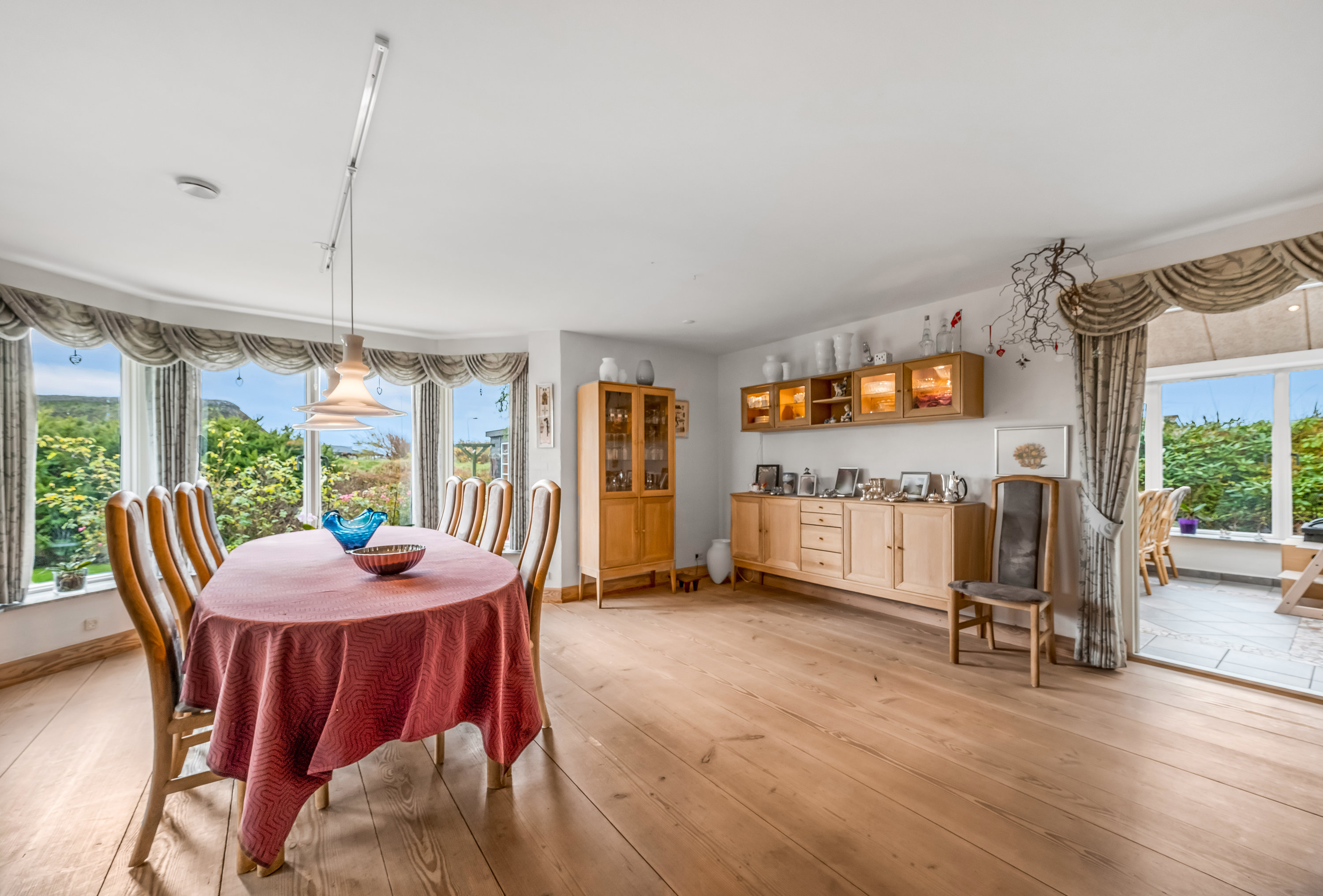 Fremhævet stue billede i fuldskærmstilstand. Billede af Nordsøvej 73, Søndervig, 6950 Ringkøbing