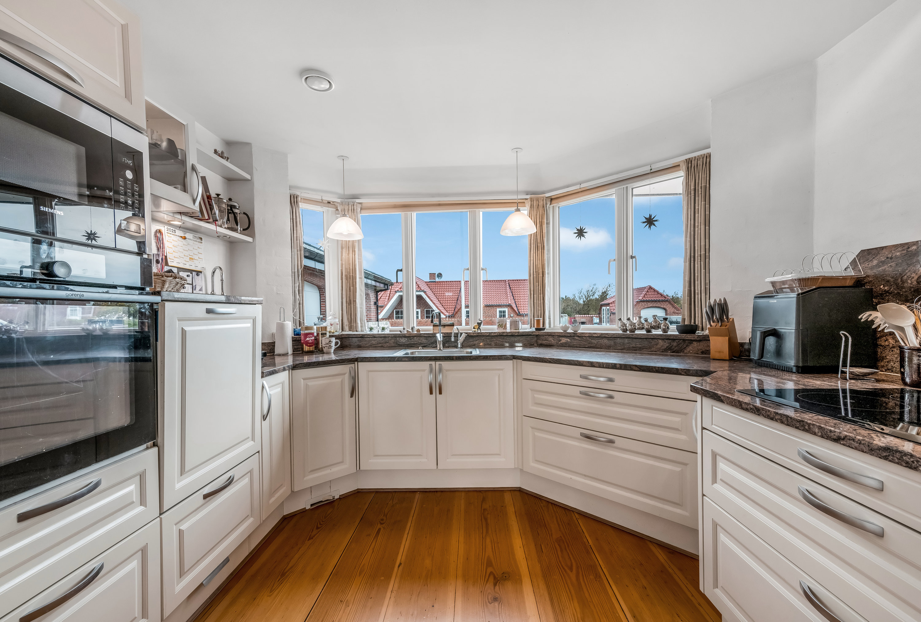 Fremhævet køkken billede i fuldskærmstilstand. Billede af Nordsøvej 73, Søndervig, 6950 Ringkøbing