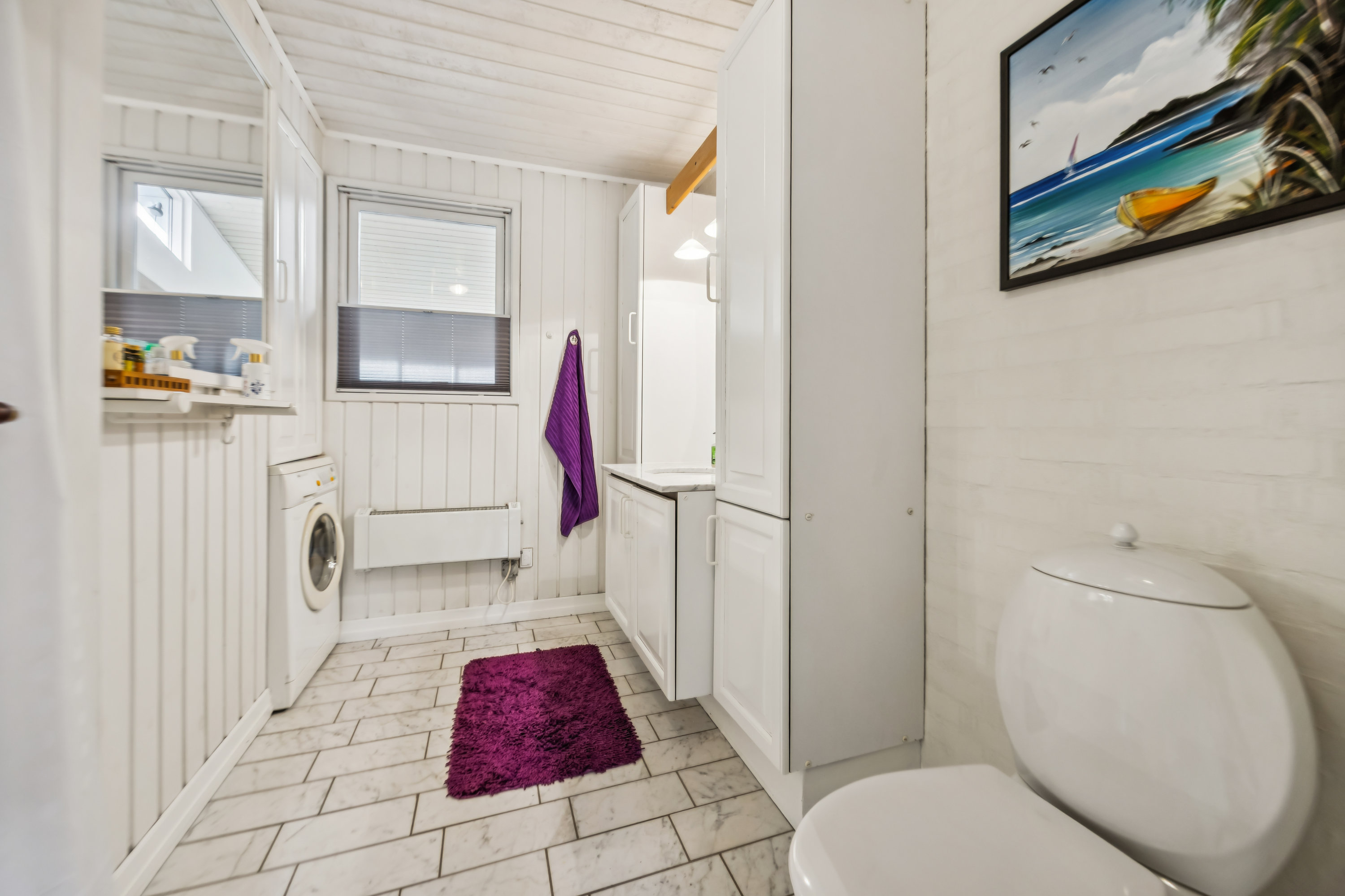 Fremhævet badeværelse billede i fuldskærmstilstand. Billede af Søndergade 97, 9370 Hals