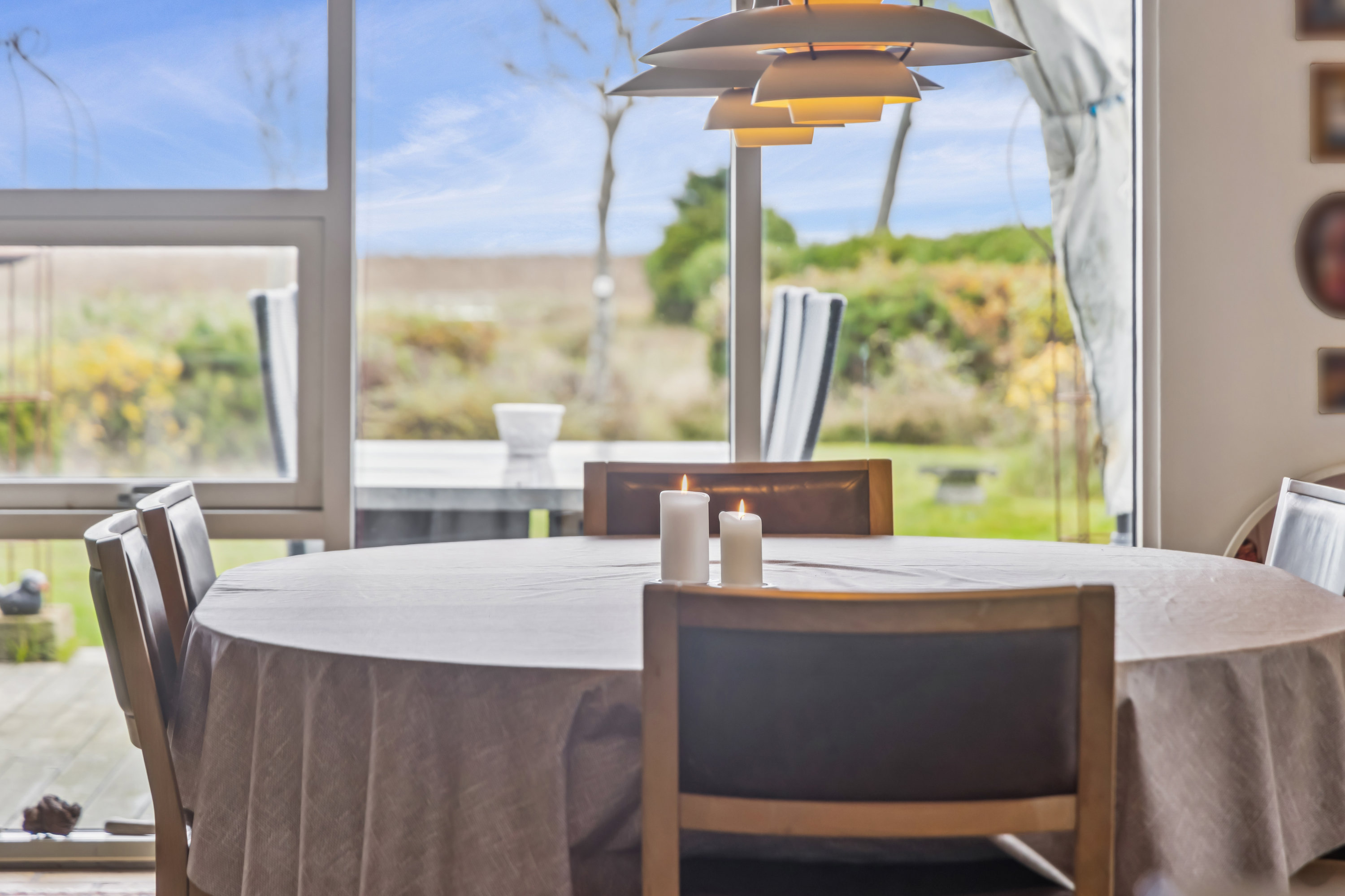 Fremhævet udestue billede i fuldskærmstilstand. Billede af Søndergade 97, 9370 Hals