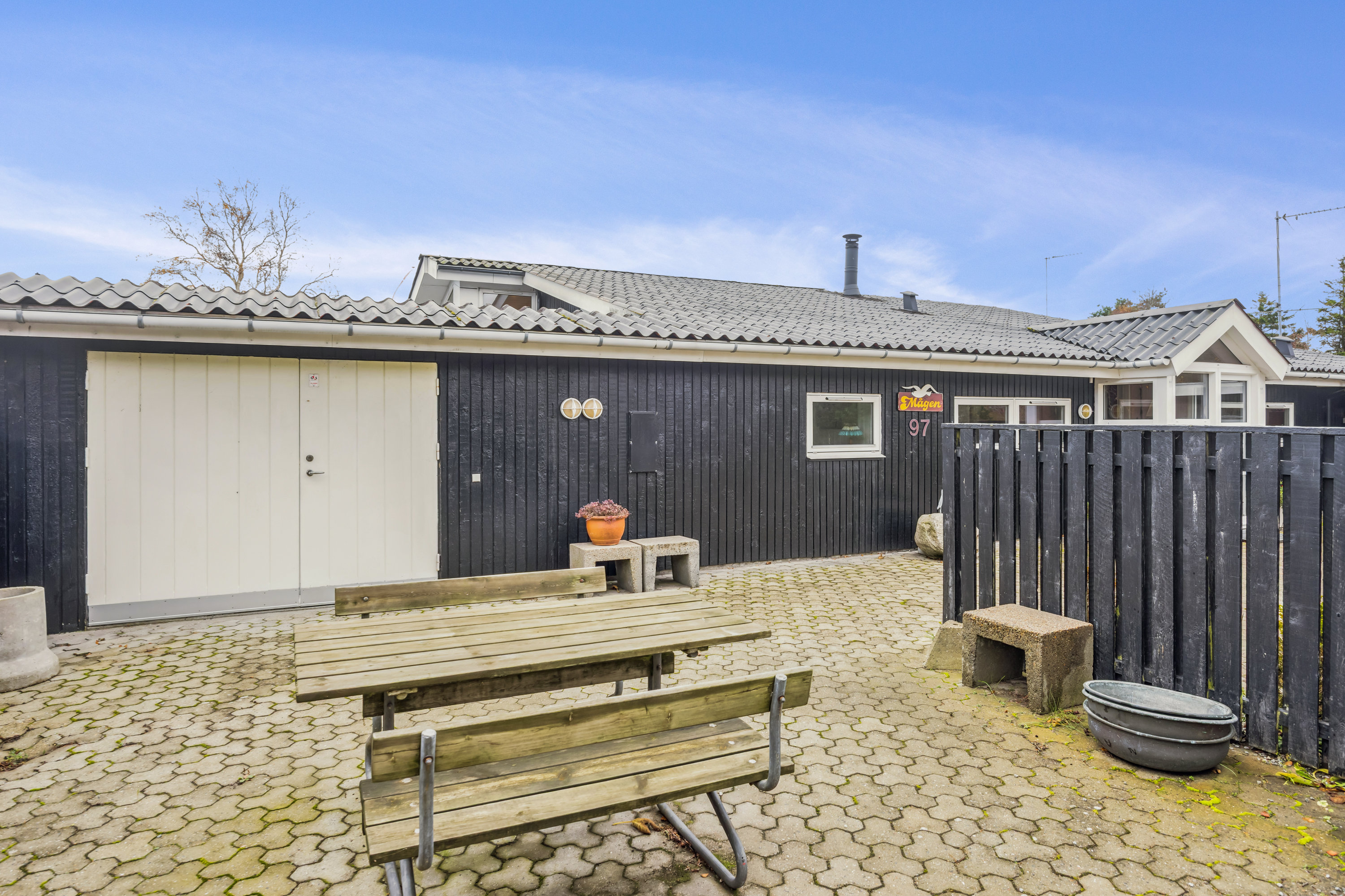 Fremhævet terrasse billede i fuldskærmstilstand. Billede af Søndergade 97, 9370 Hals