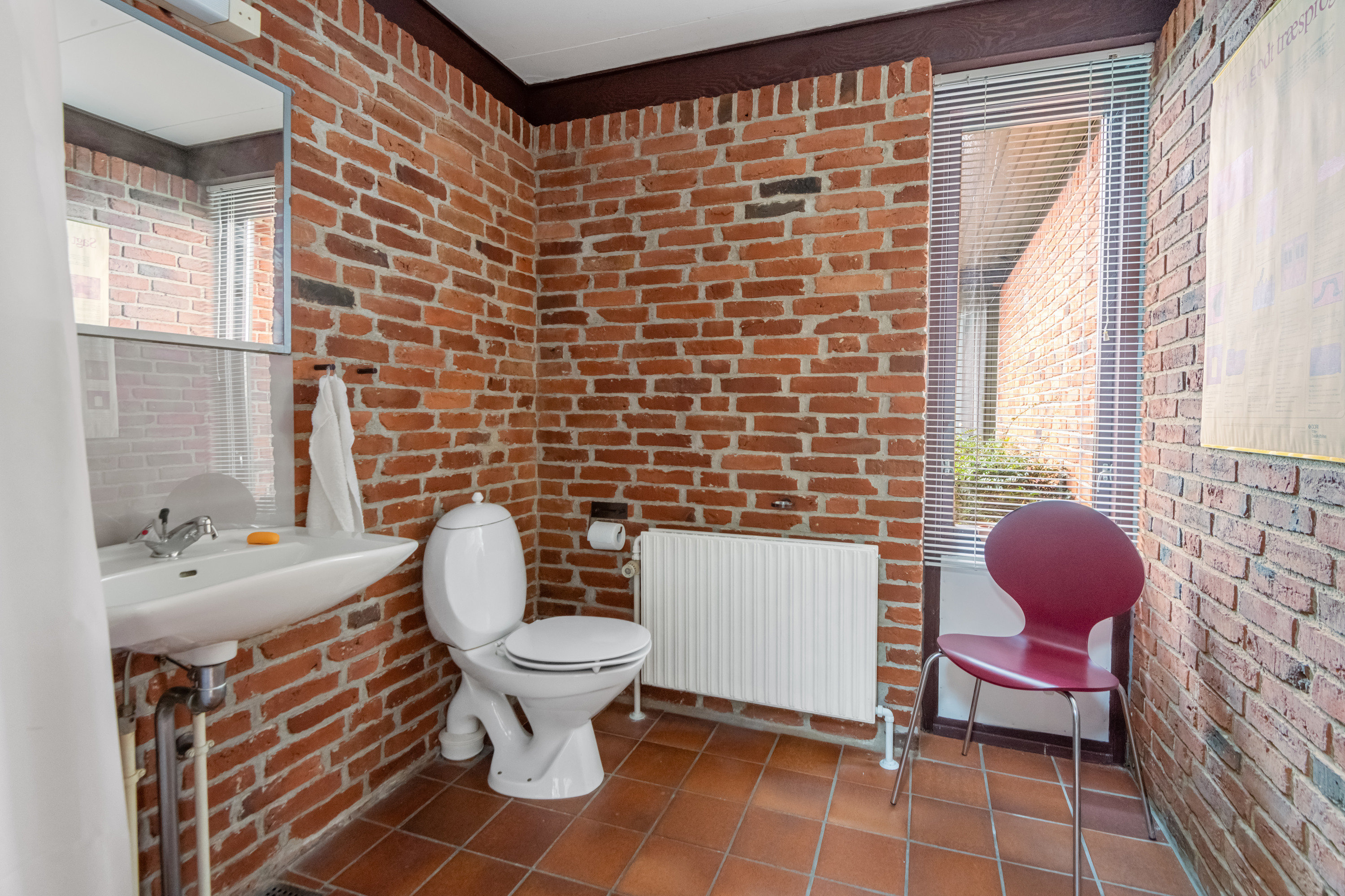 Fremhævet badeværelse billede i fuldskærmstilstand. Billede af Bjørumvej 10, 9200 Aalborg SV