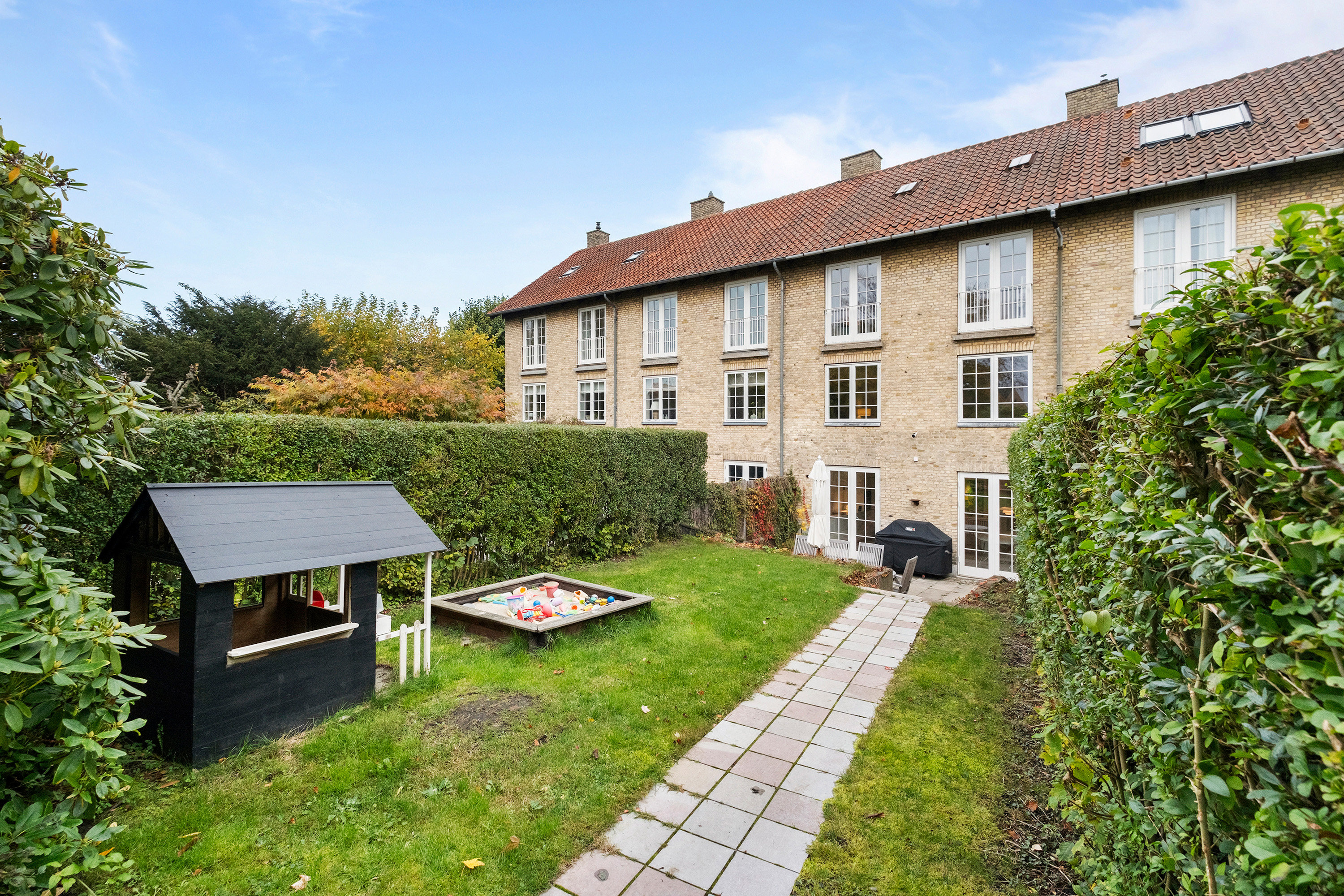 Fremhævet ejendommen billede i fuldskærmstilstand. Billede af Vingårds Alle 50, 2900 Hellerup