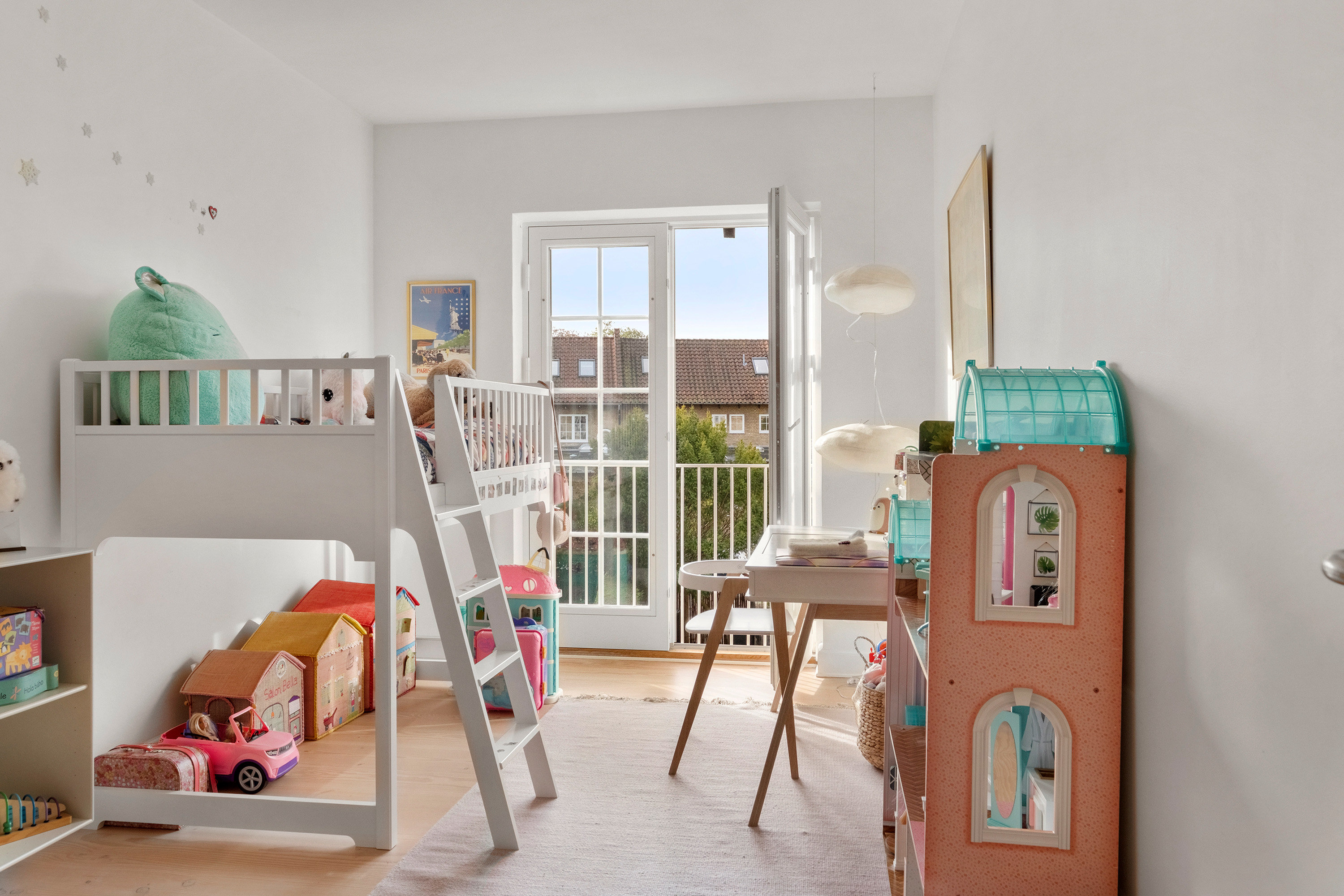 Fremhævet børneværelse billede i fuldskærmstilstand. Billede af Vingårds Alle 50, 2900 Hellerup