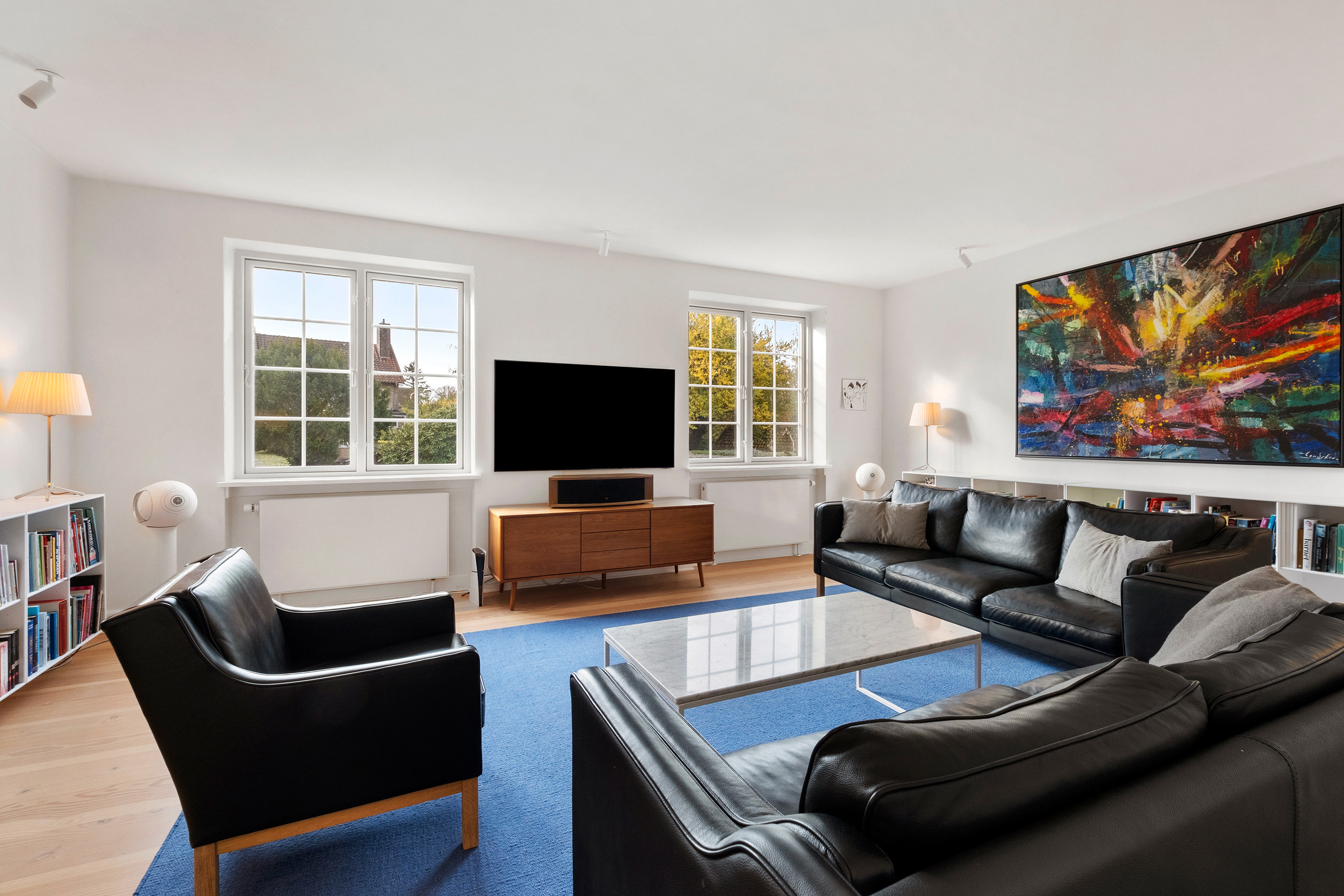 Fremhævet stue billede i fuldskærmstilstand. Billede af Vingårds Alle 50, 2900 Hellerup