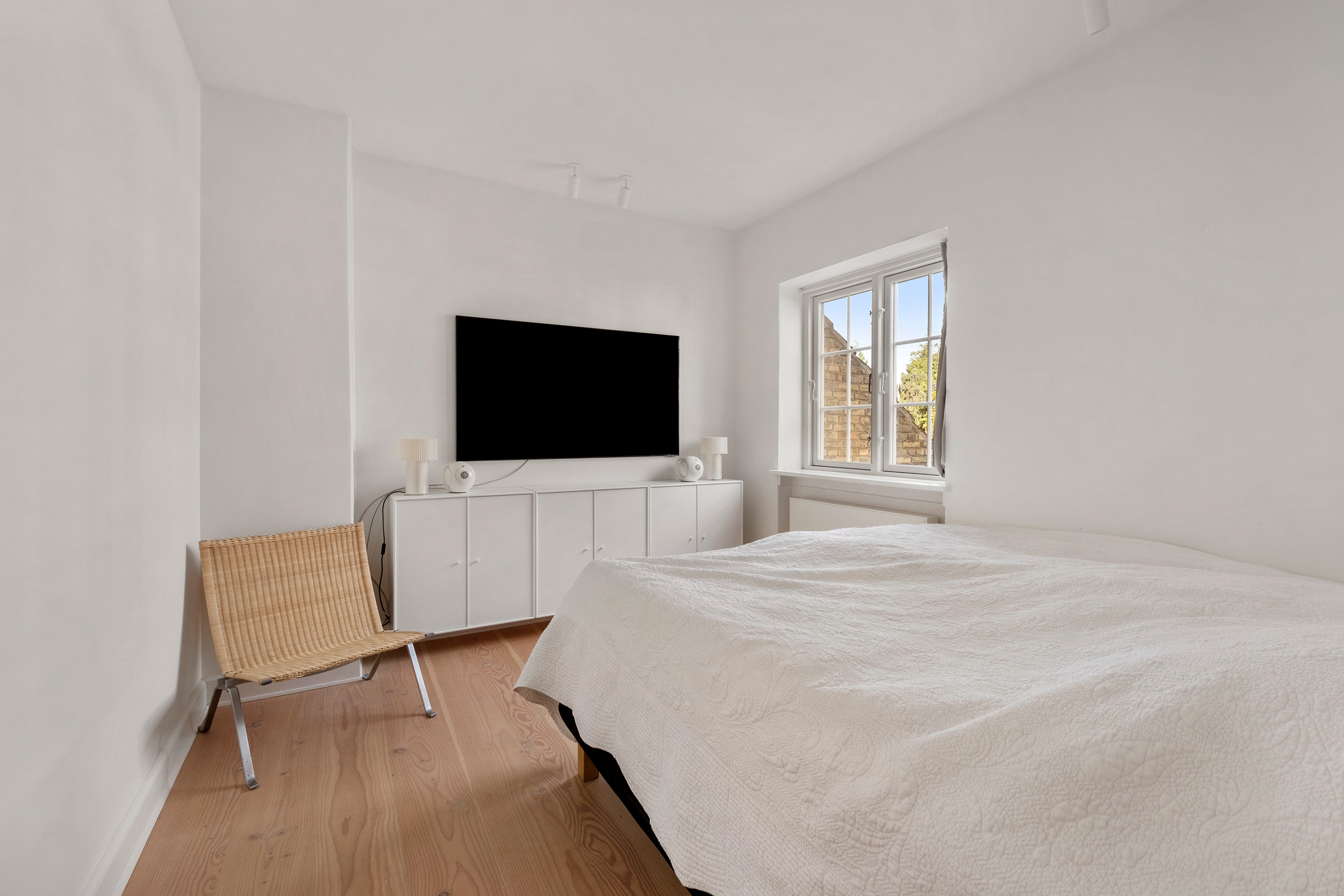 Fremhævet soveværelse billede i fuldskærmstilstand. Billede af Vingårds Alle 50, 2900 Hellerup