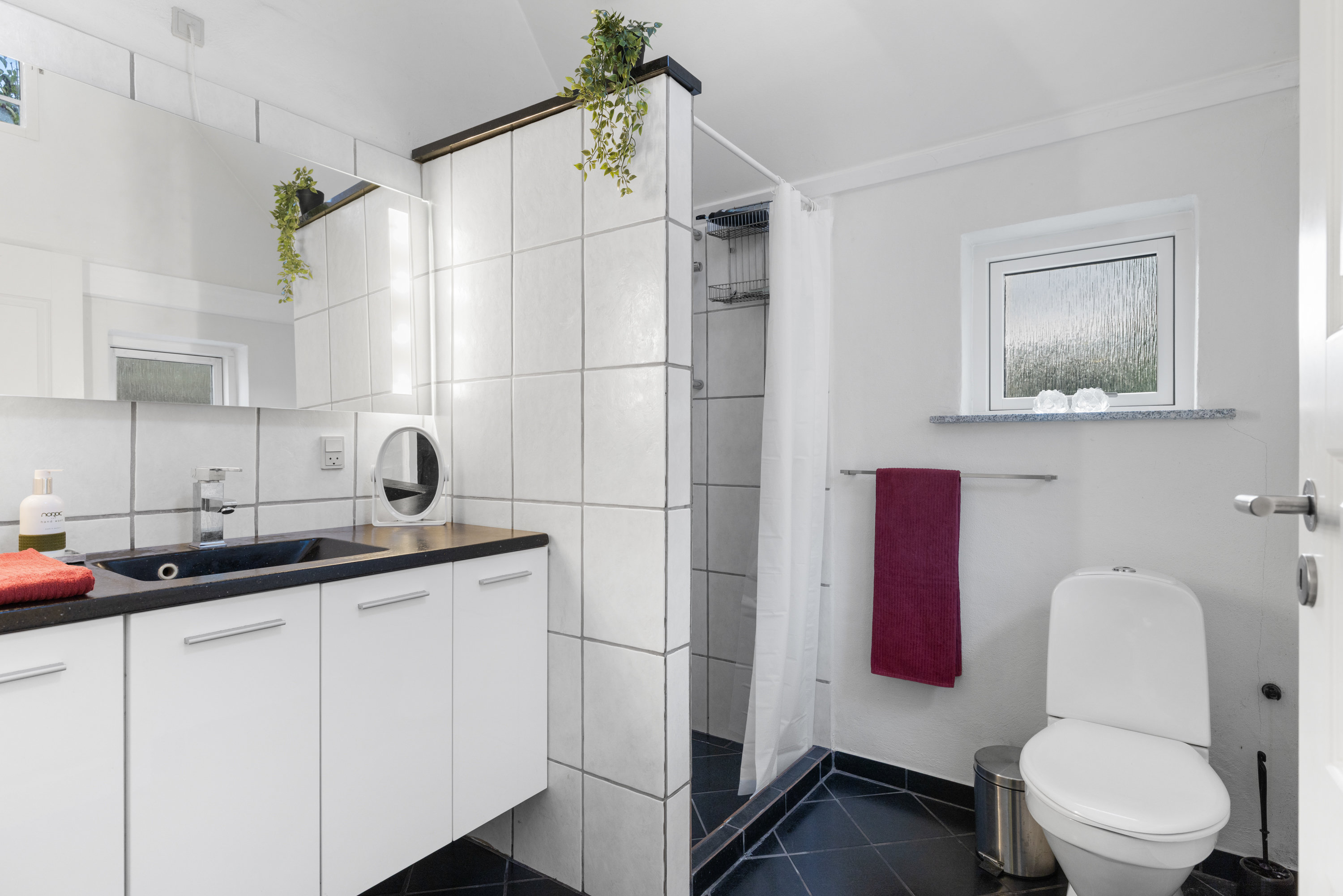 Fremhævet badeværelse billede i fuldskærmstilstand. Billede af Assensvej 469, Faldsled, 5642 Millinge