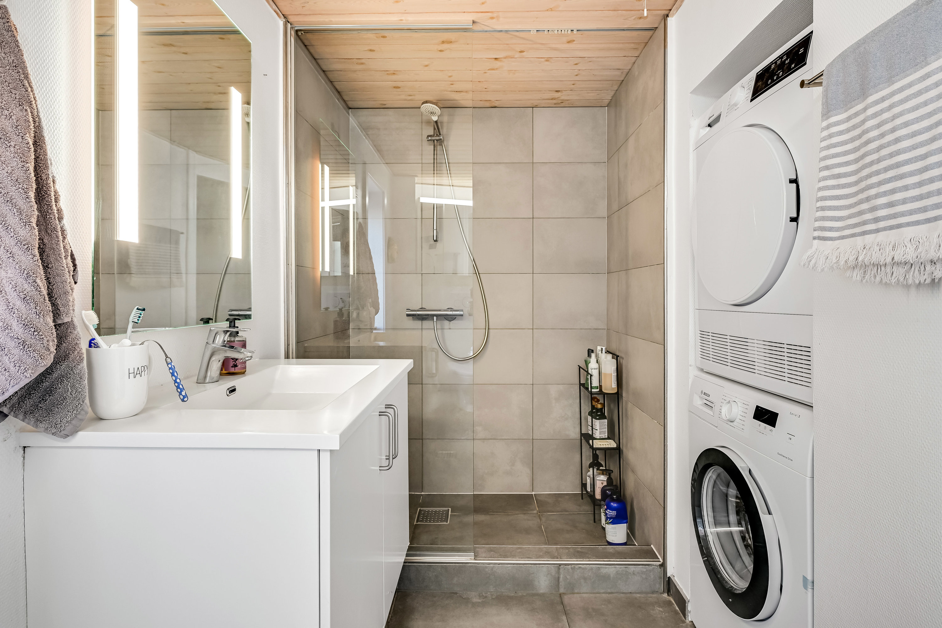 Fremhævet badeværelse billede i fuldskærmstilstand. Billede af Nygårdsvej 2, 2., 6700 Esbjerg