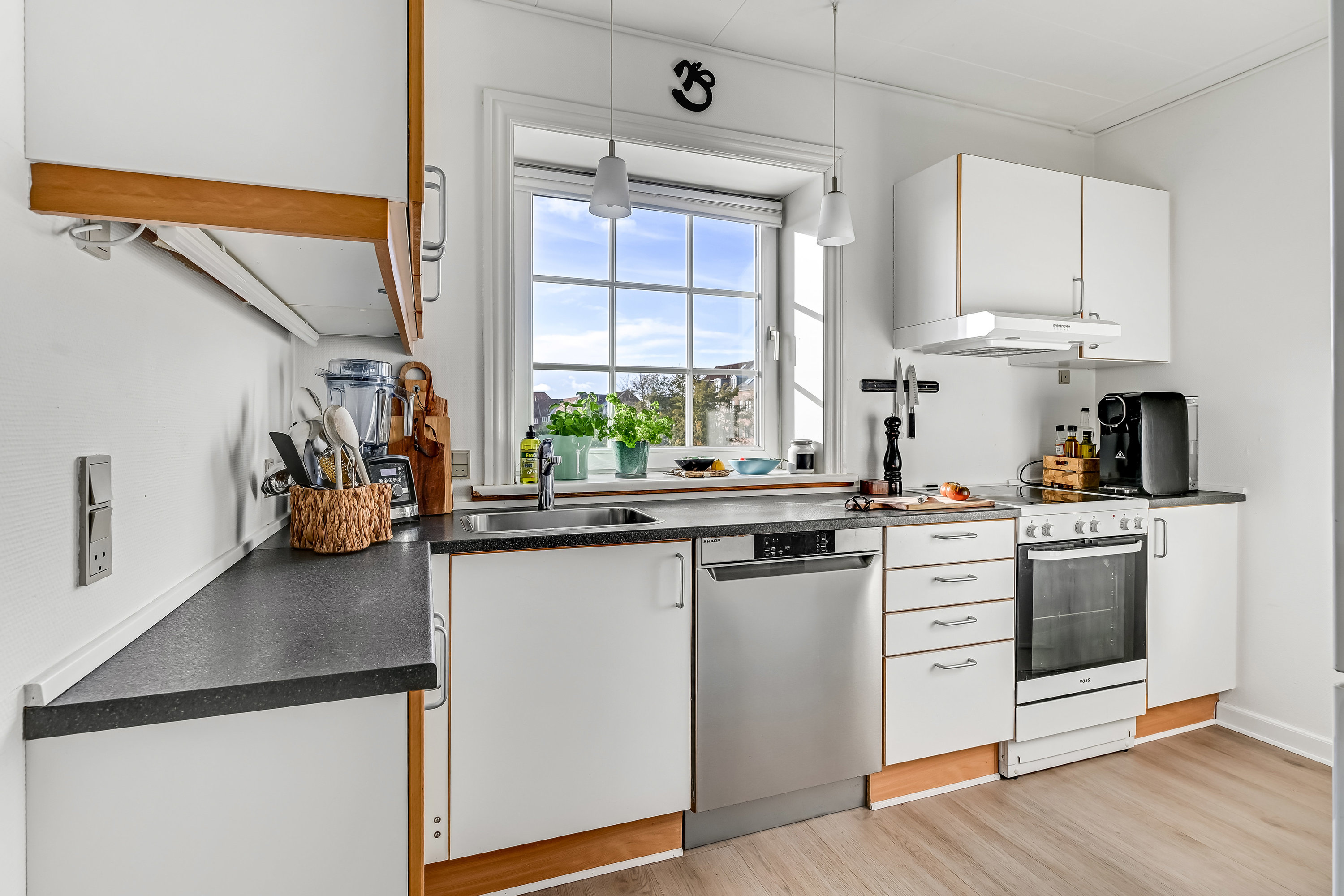 Fremhævet køkken billede i fuldskærmstilstand. Billede af Nygårdsvej 2, 2., 6700 Esbjerg